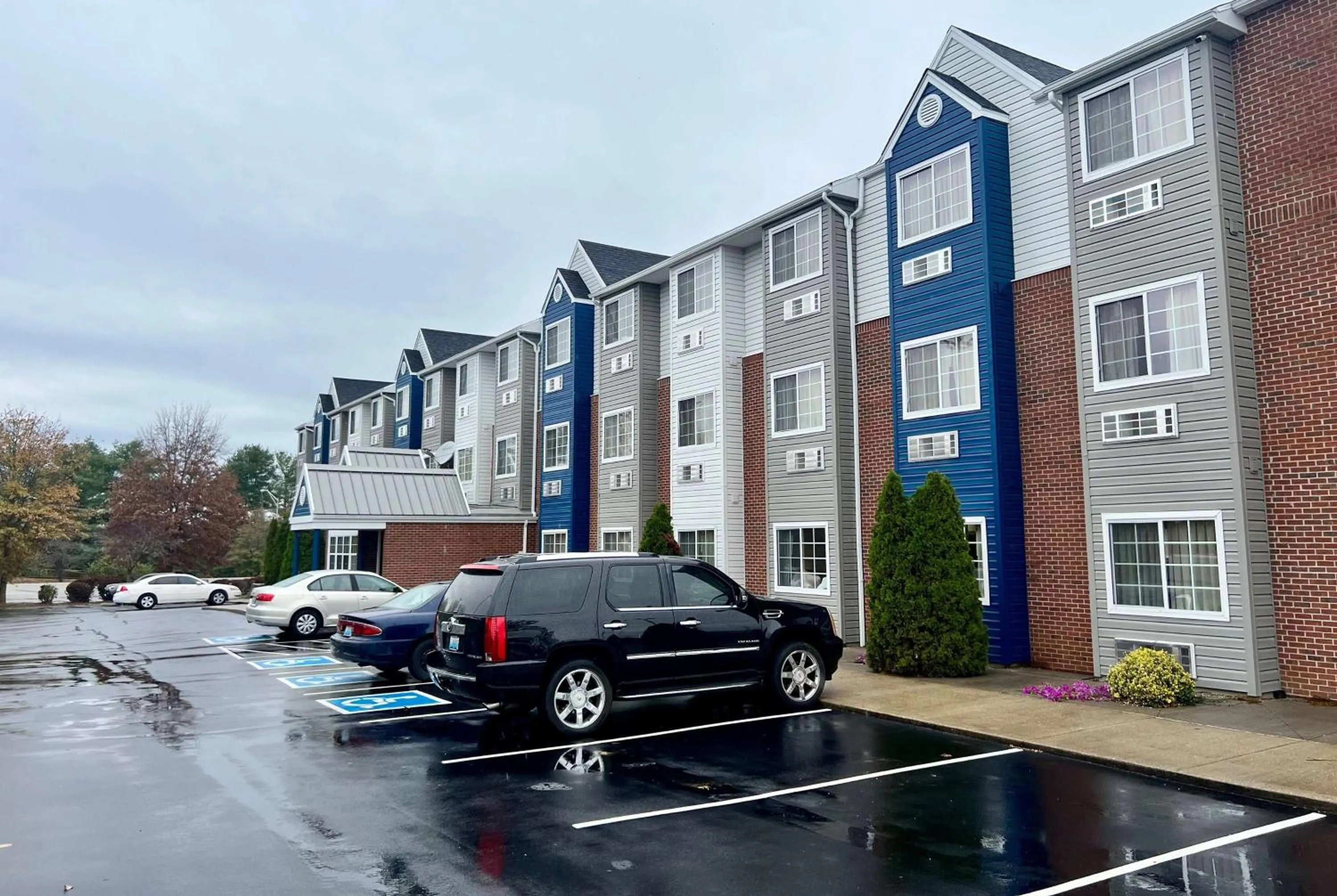 Property building in Microtel Inn Georgetown - Lexington North