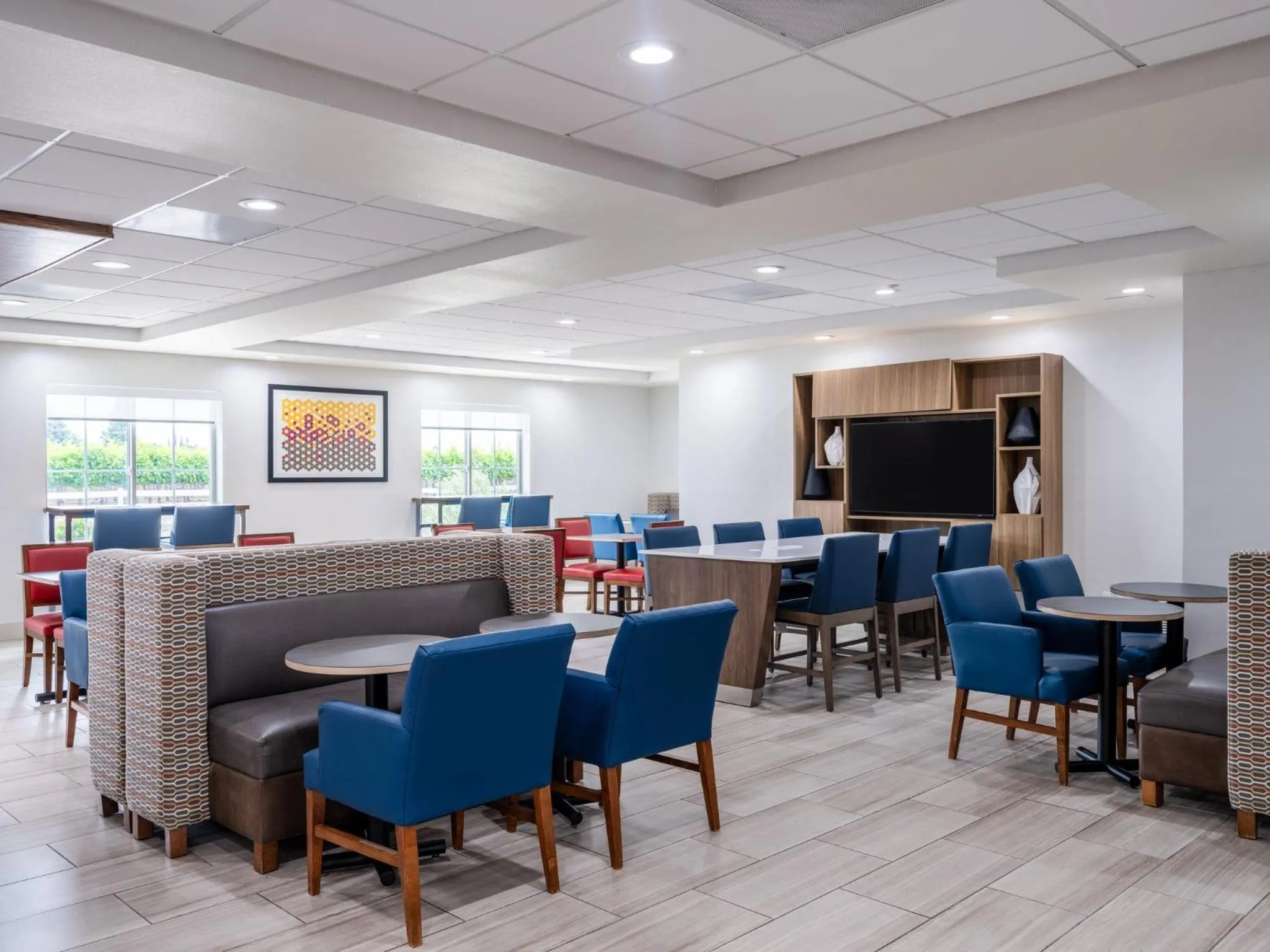 Breakfast in Holiday Inn Express Lodi by IHG