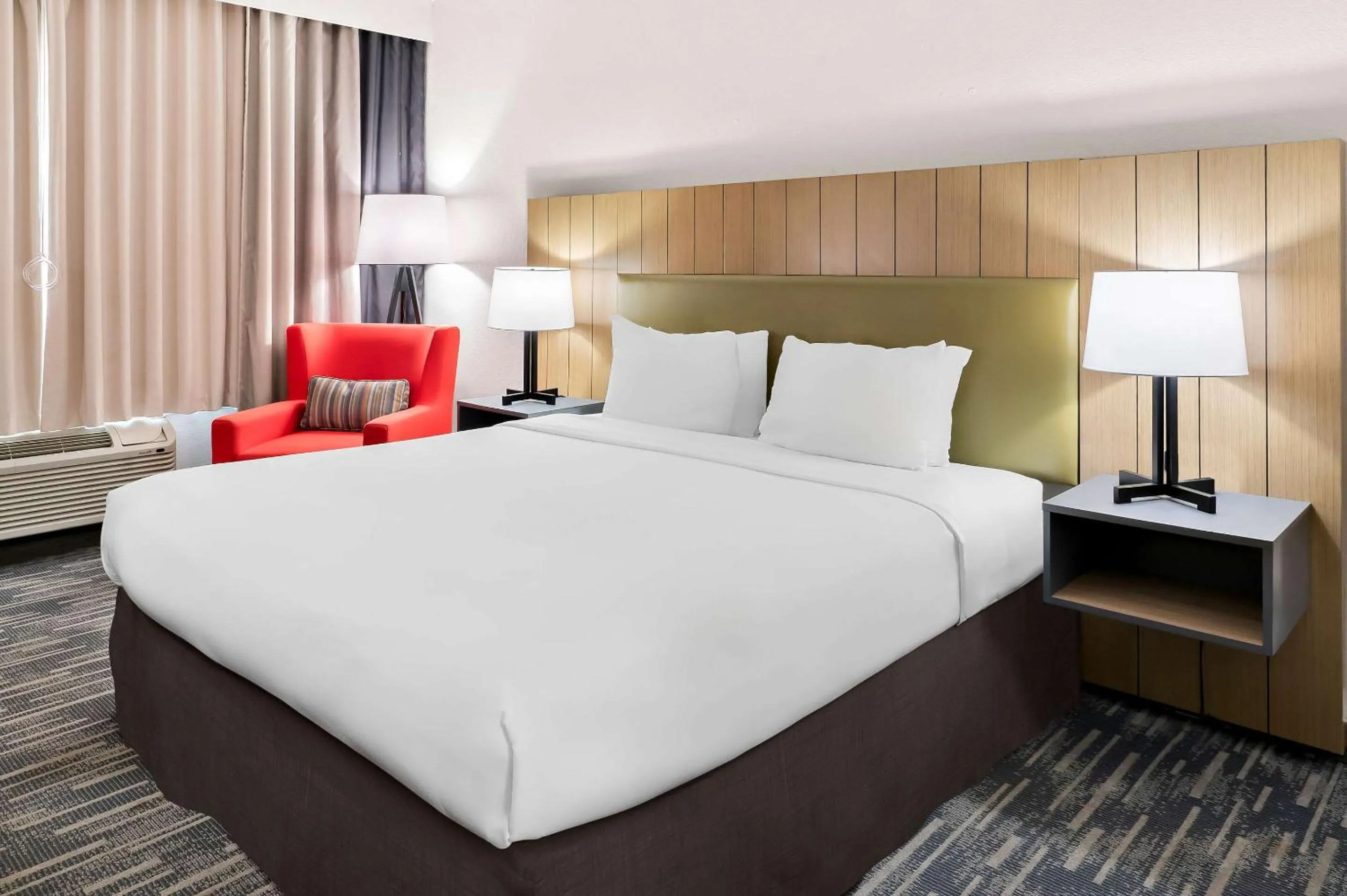 Bedroom, Bed in Country Inn & Suites by Radisson, Columbia Airport, SC