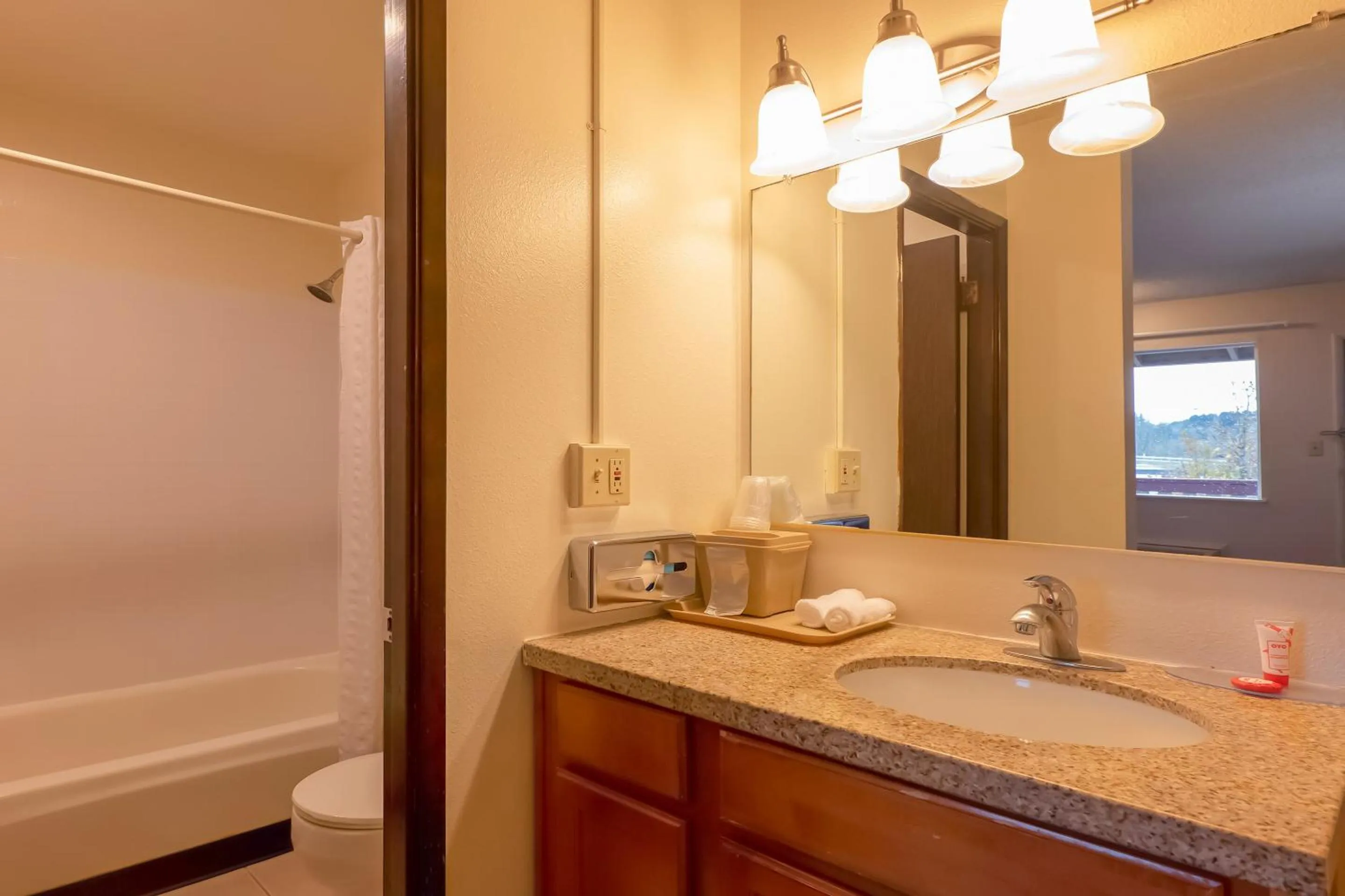 Bathroom in Travelodge by Wyndham Chehalis