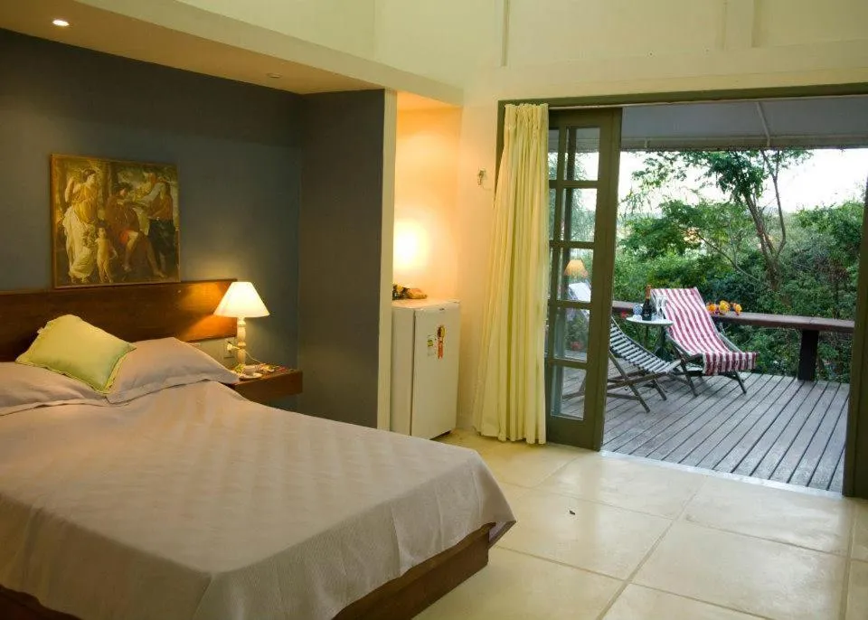 Balcony/Terrace, Bed in Ferradura Parque Pousada
