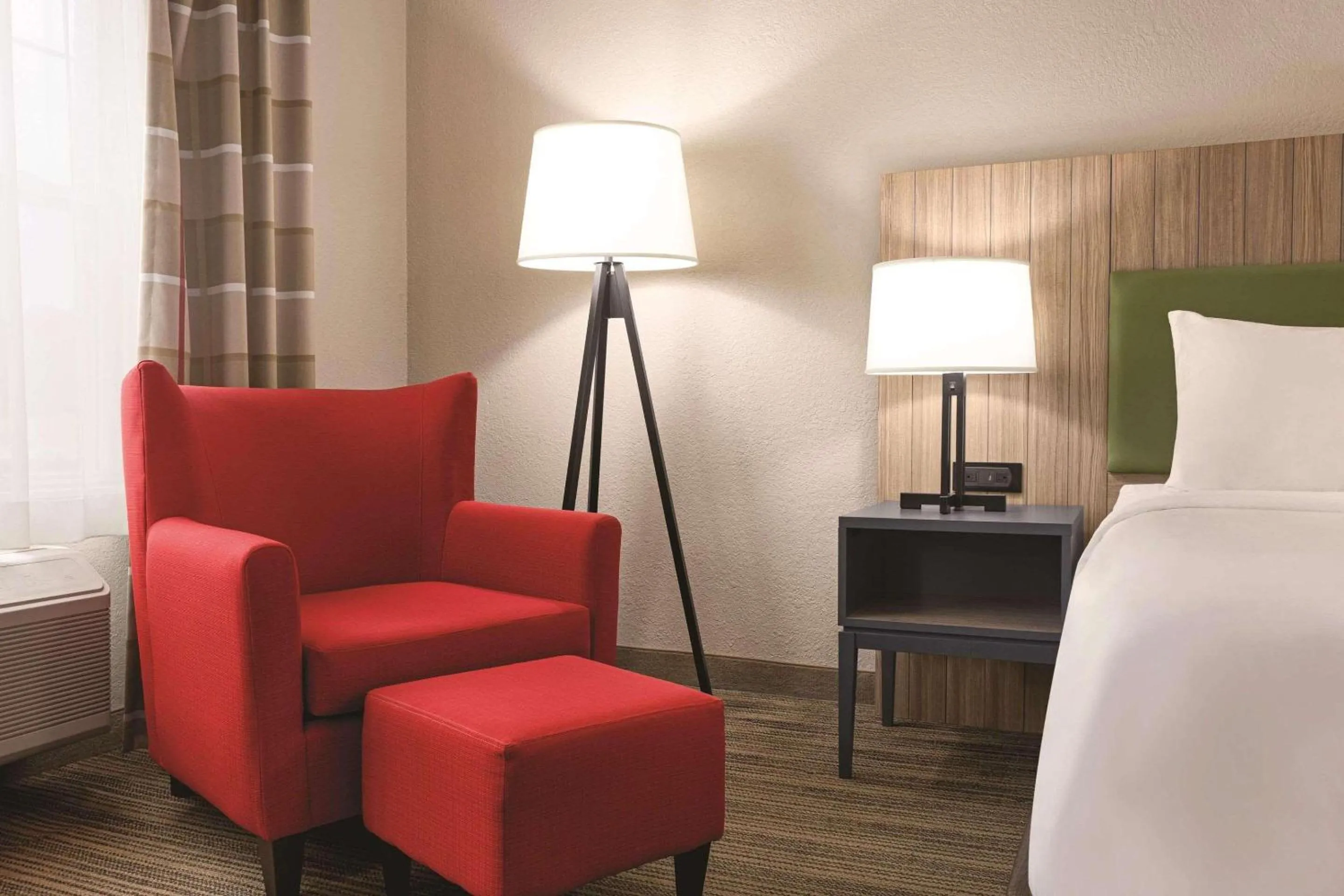 Bedroom, Bed in Country Inn & Suites by Radisson, Georgetown, KY