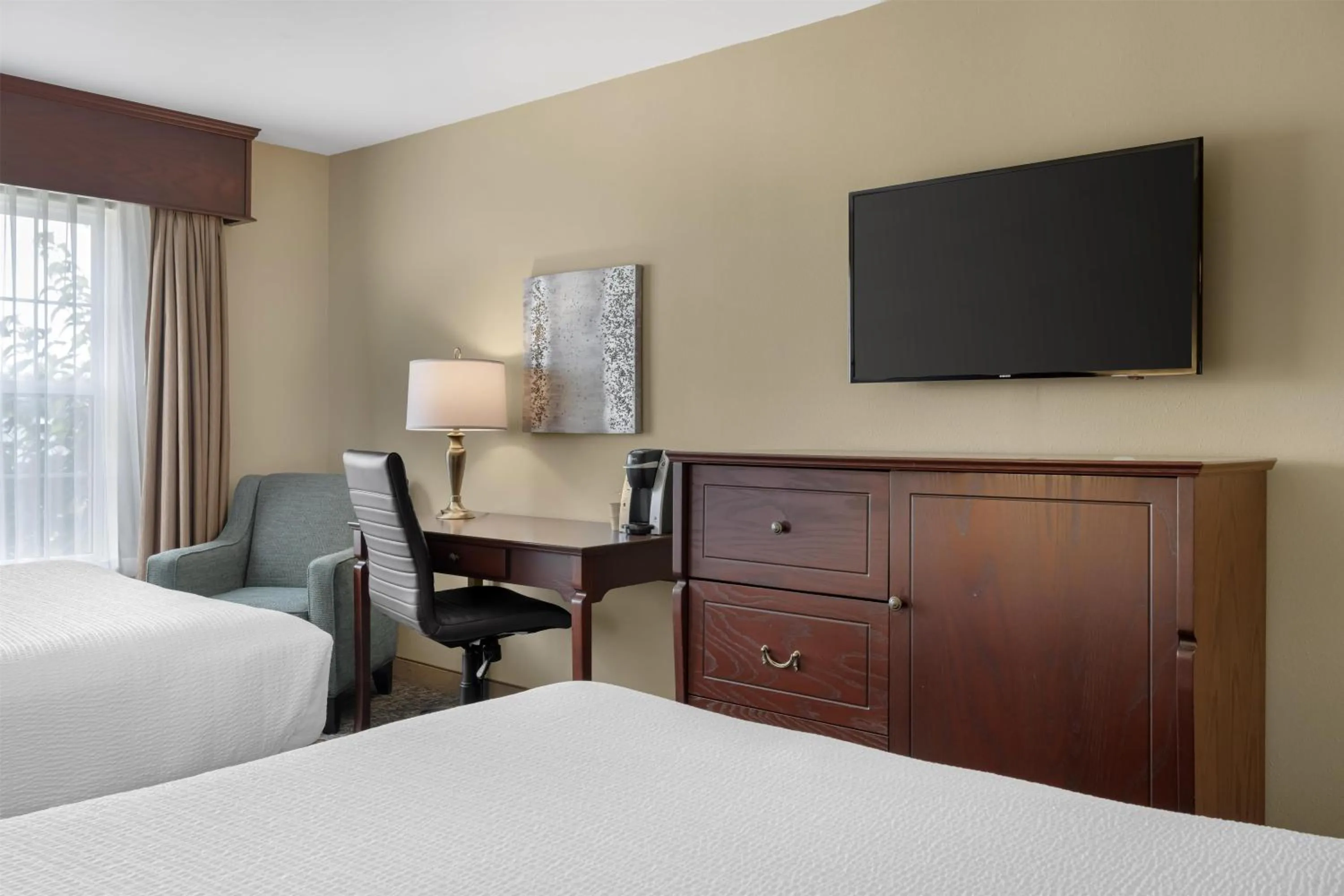 Bedroom, Bed in Best Western Plus Fredericton Hotel & Suites