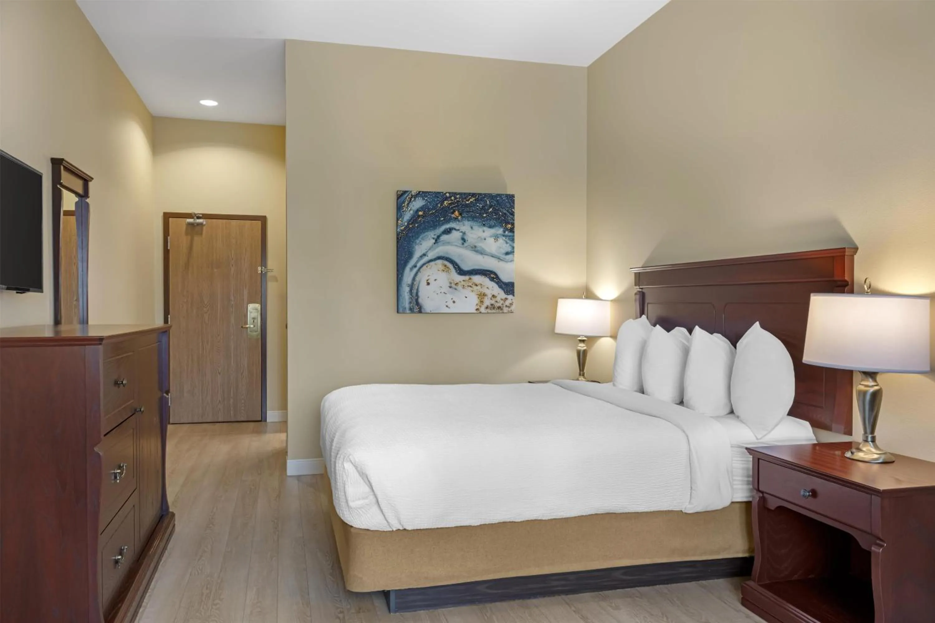 Bedroom, Bed in Best Western Plus Fredericton Hotel & Suites