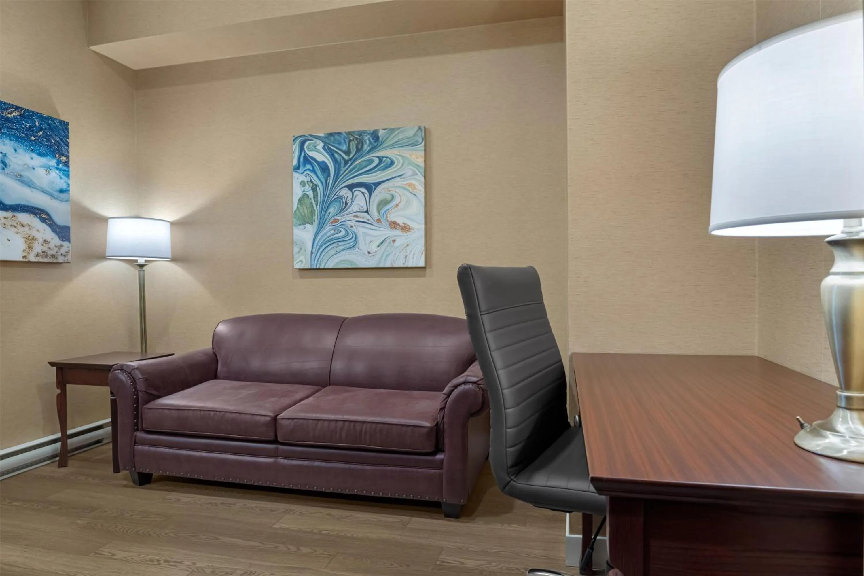 Bedroom in Best Western Plus Fredericton Hotel & Suites