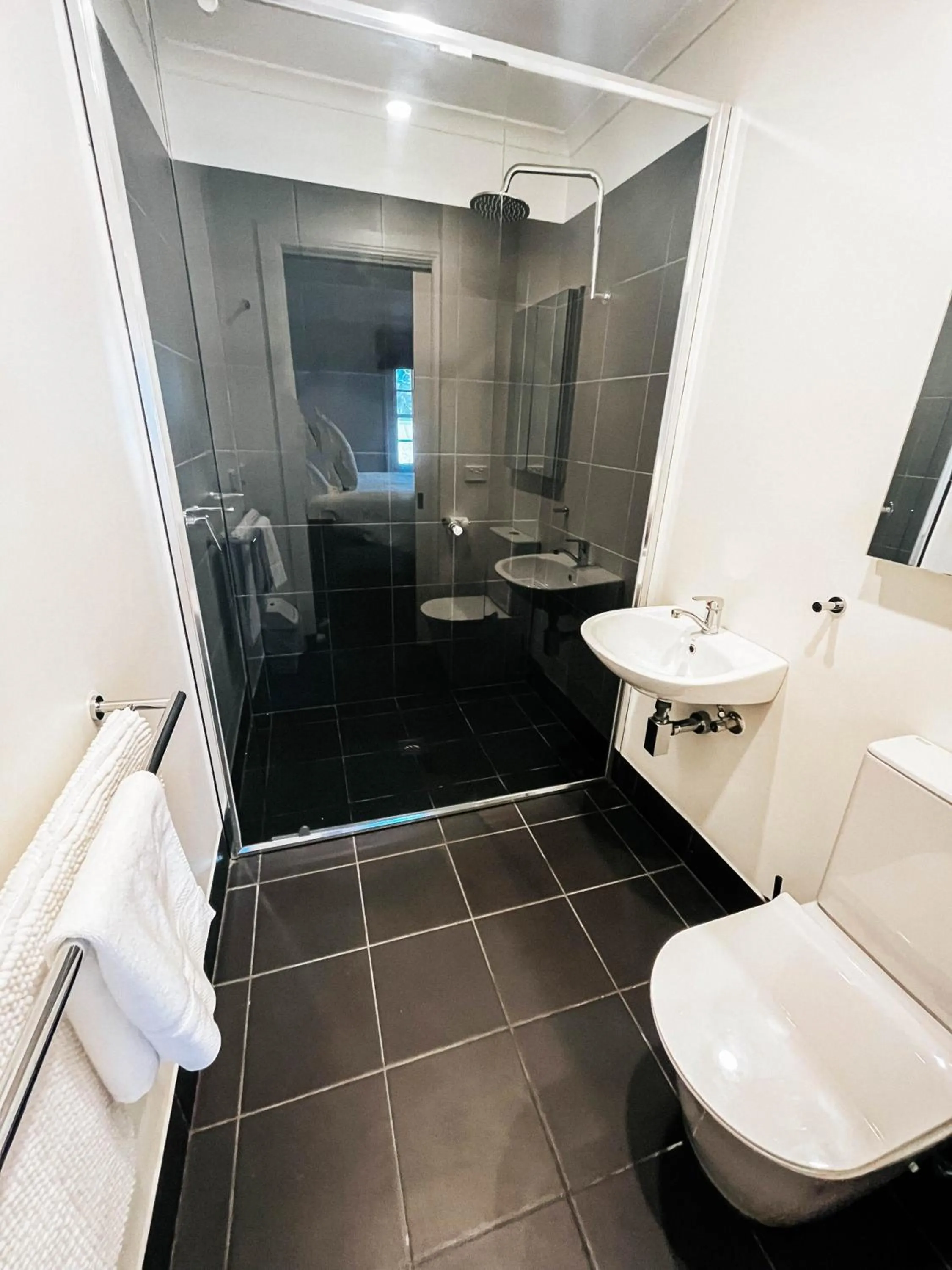 Crackenback Farm Guesthouse