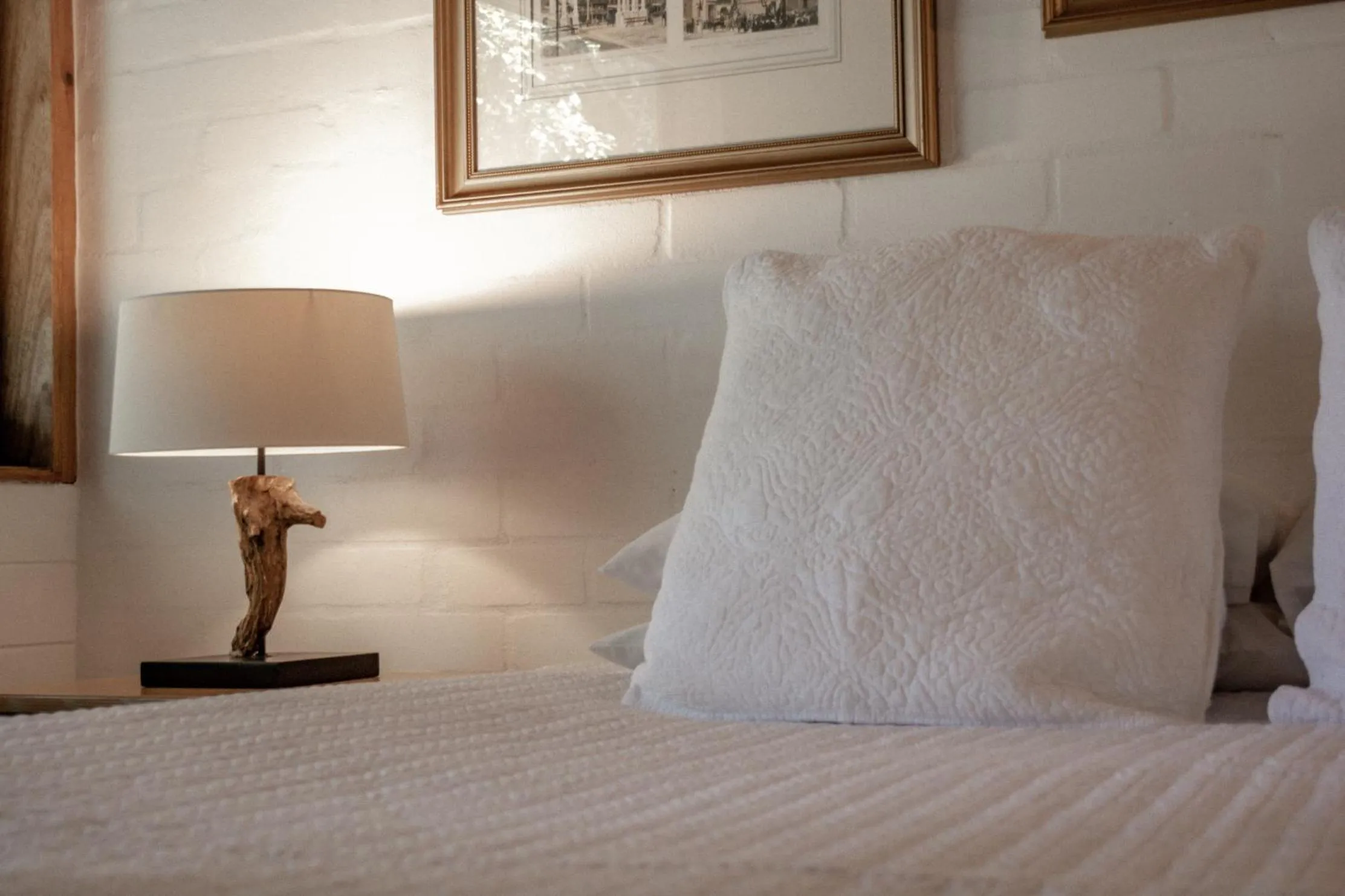 Bed in Crackenback Farm Guesthouse