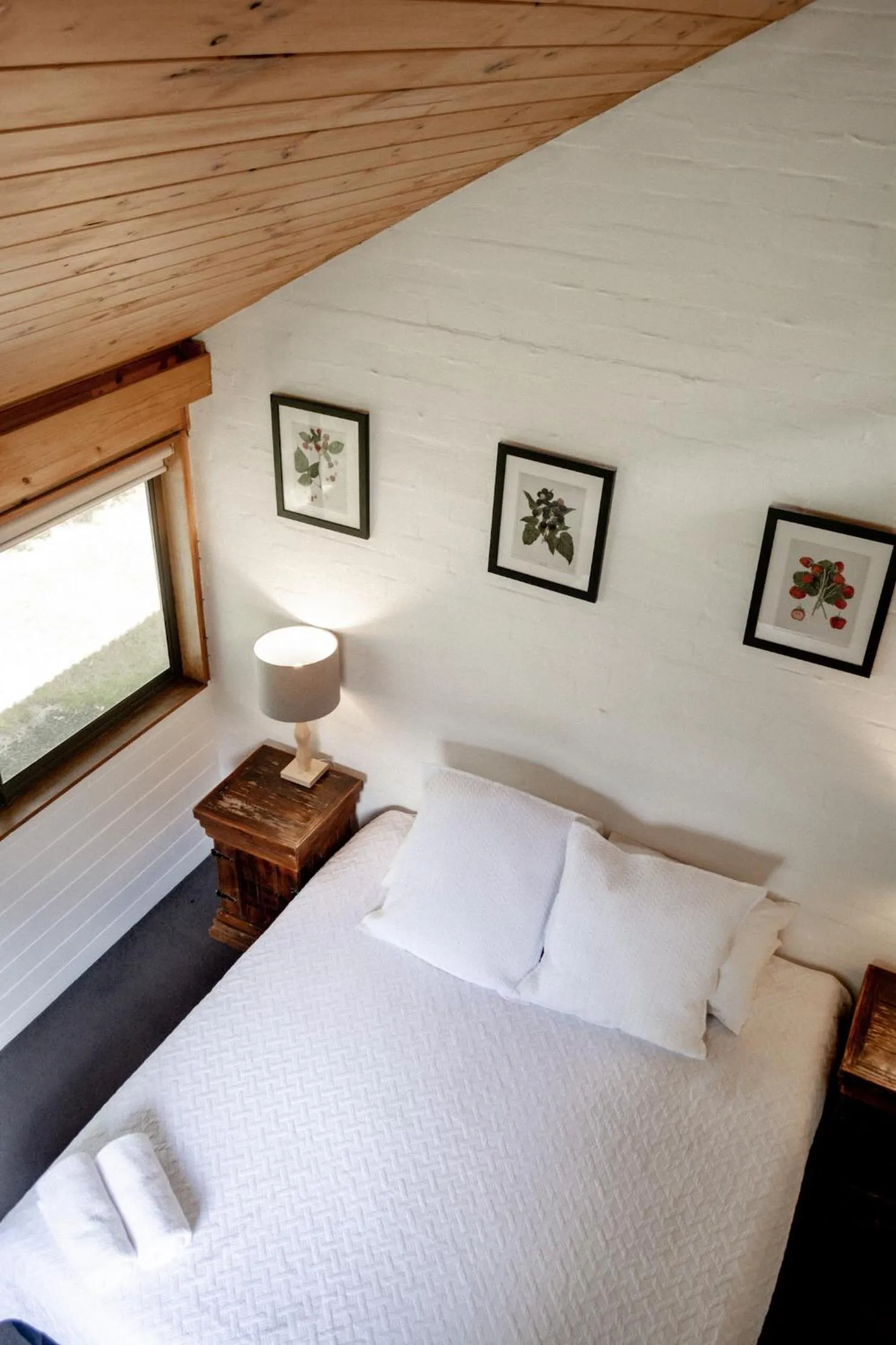 Bed in Crackenback Farm Guesthouse