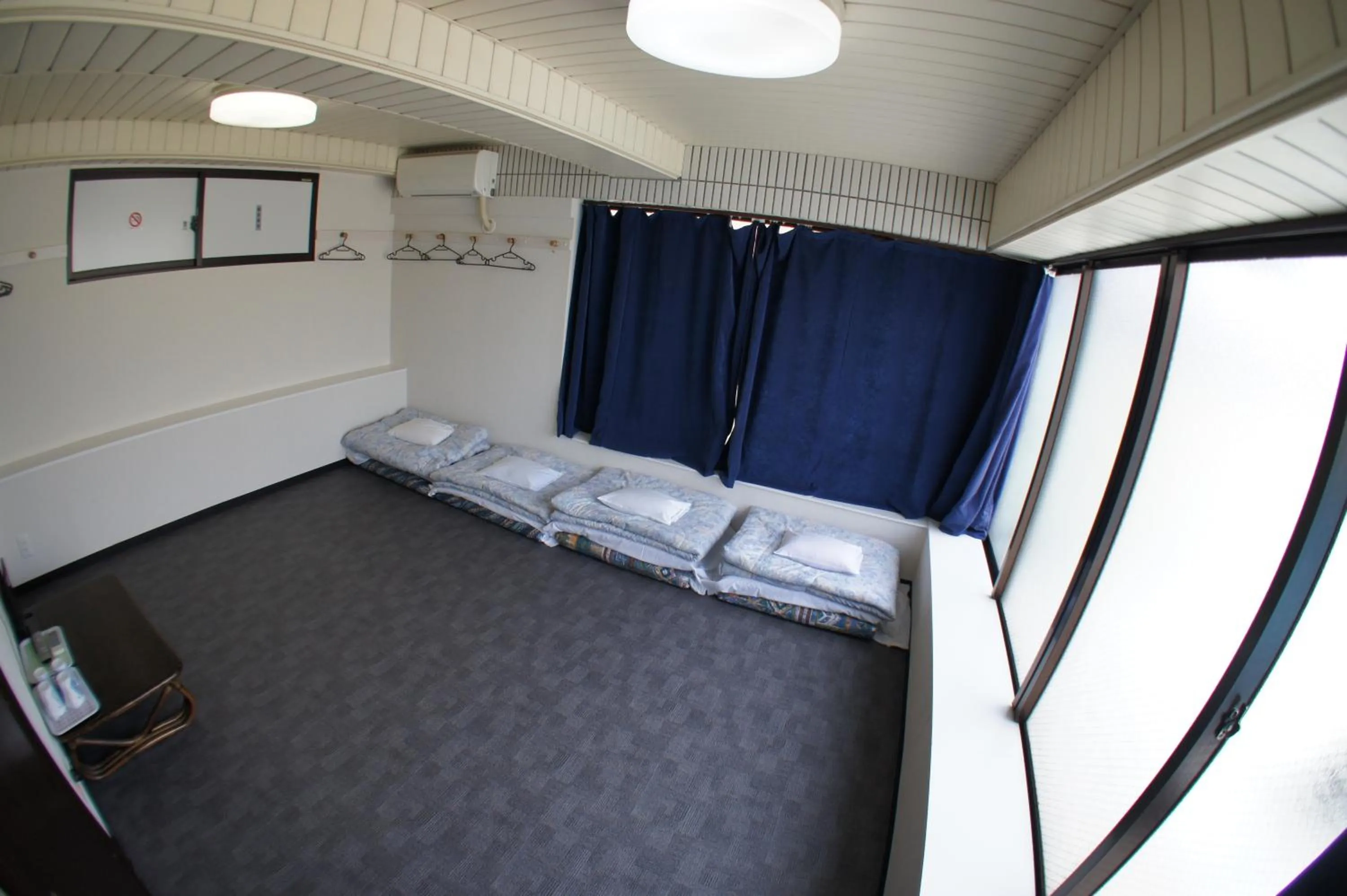 Photo of the whole room, Bed in Economy Hotel Hoteiya