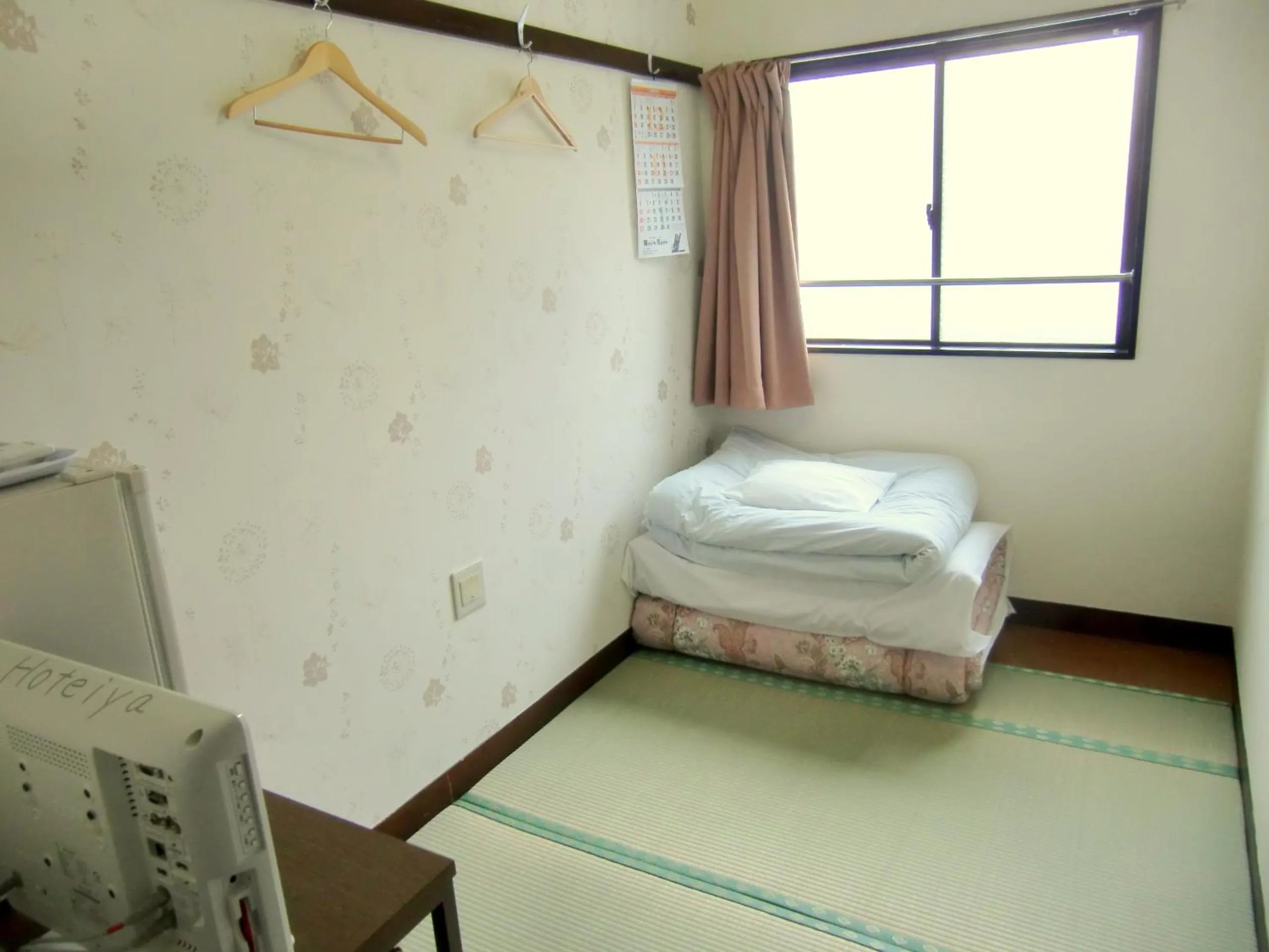 Photo of the whole room, Bed in Economy Hotel Hoteiya