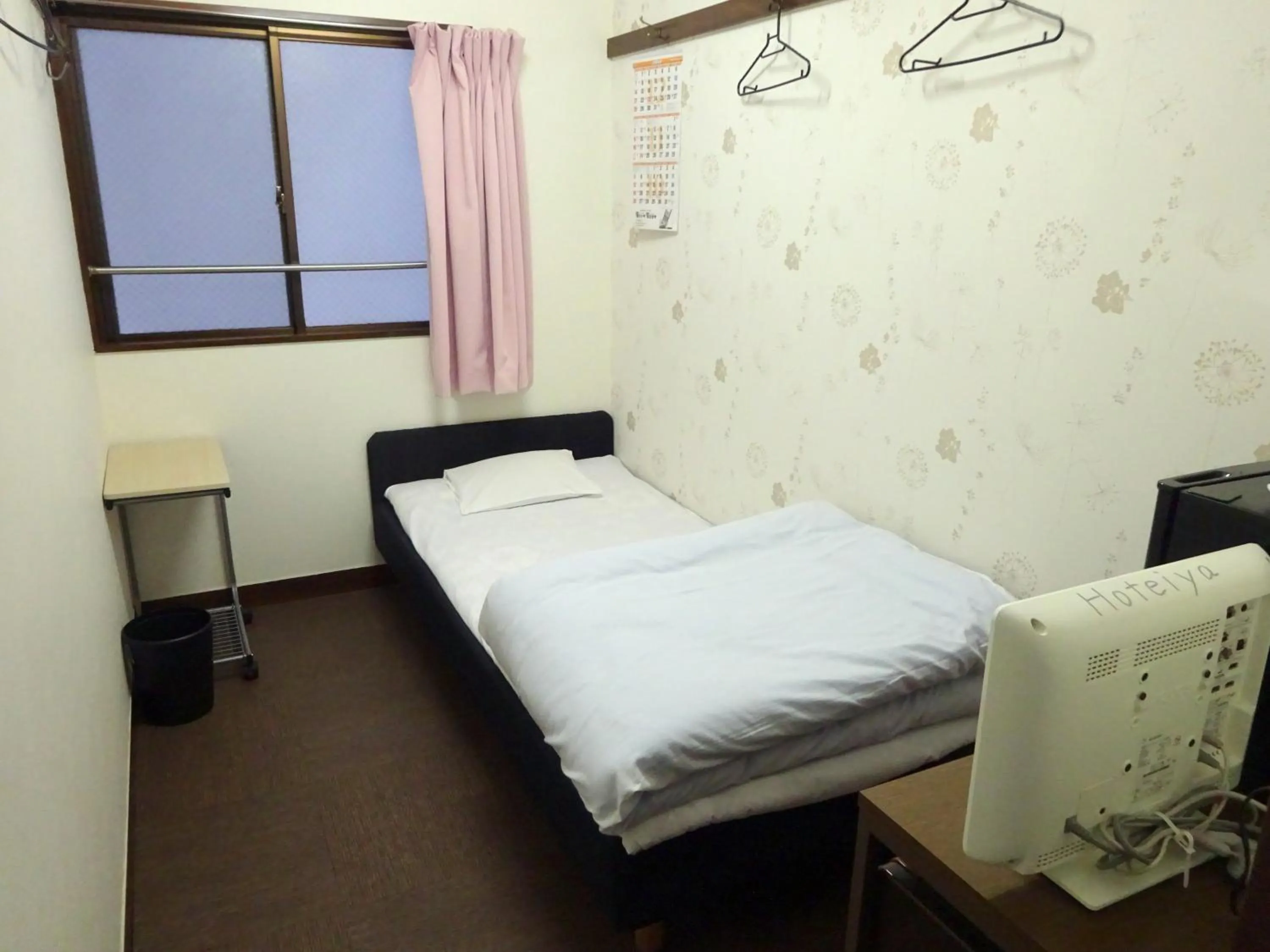 Photo of the whole room, Bed in Economy Hotel Hoteiya