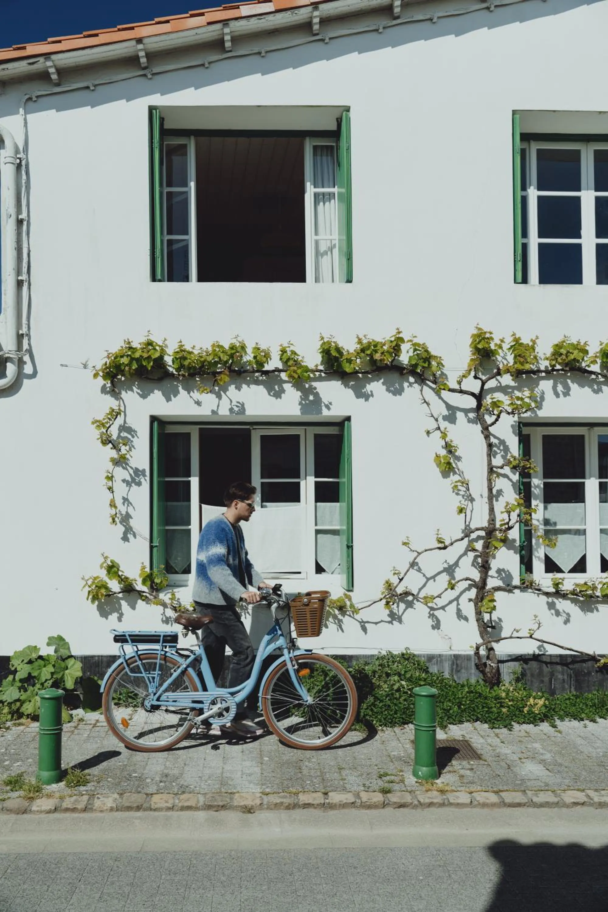 Cycling in Hôtel OYAT Ile de Ré - ex Escale
