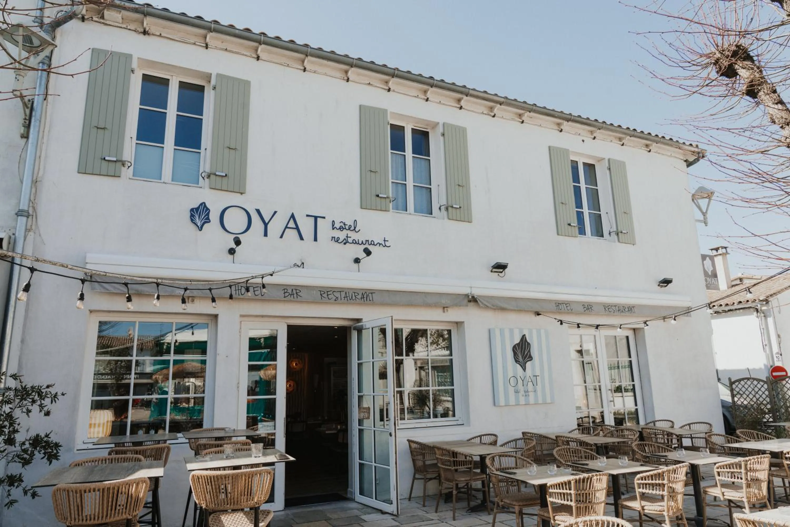 Property logo or sign in Hôtel OYAT Ile de Ré - ex Escale