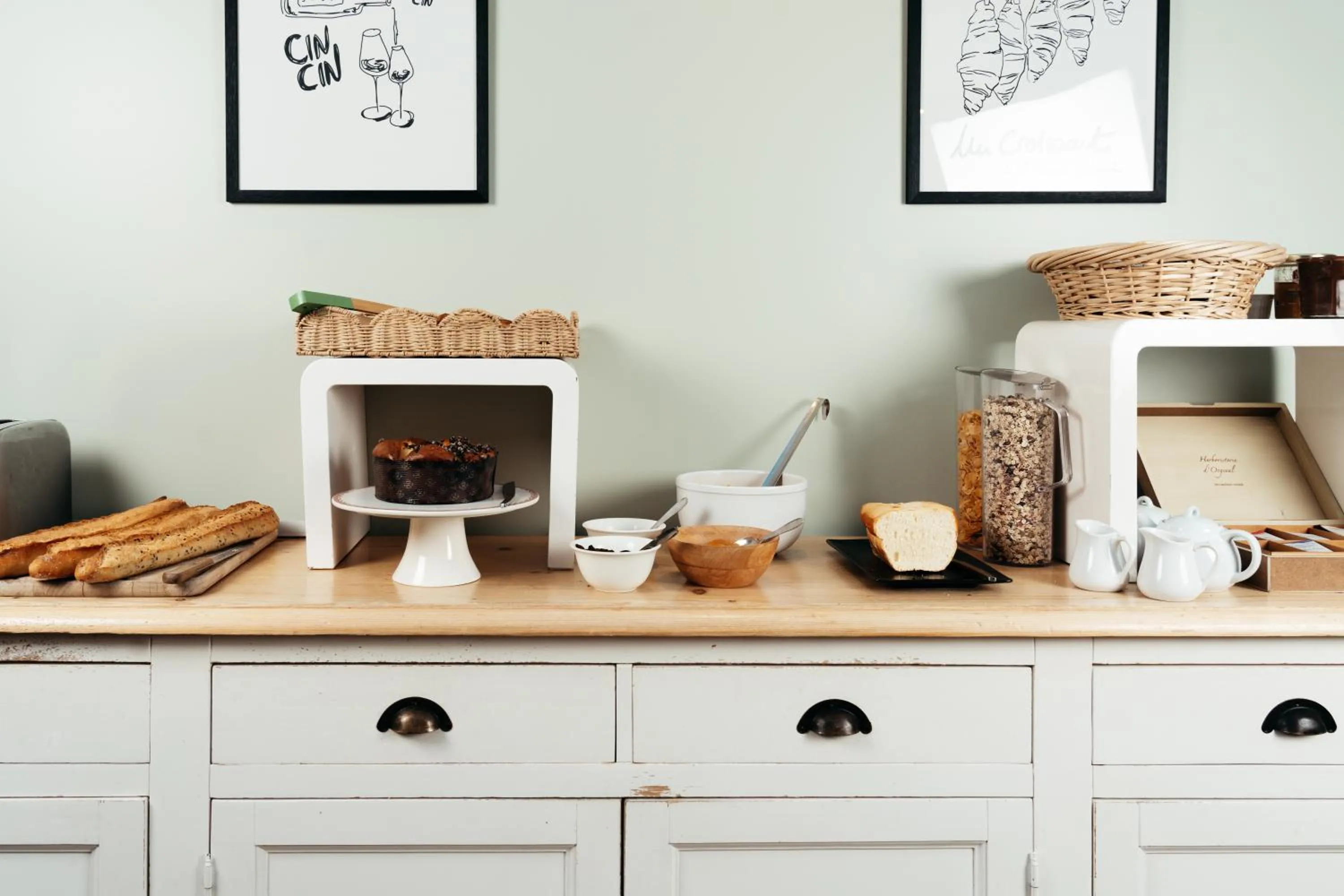 Breakfast in Hôtel OYAT Ile de Ré - ex Escale