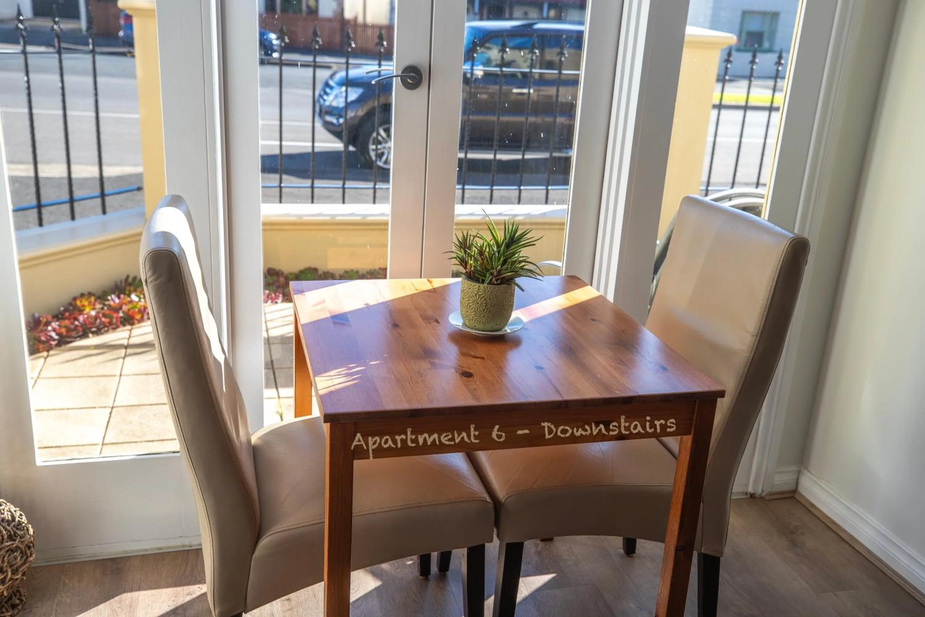 Seating area in Banyan Place