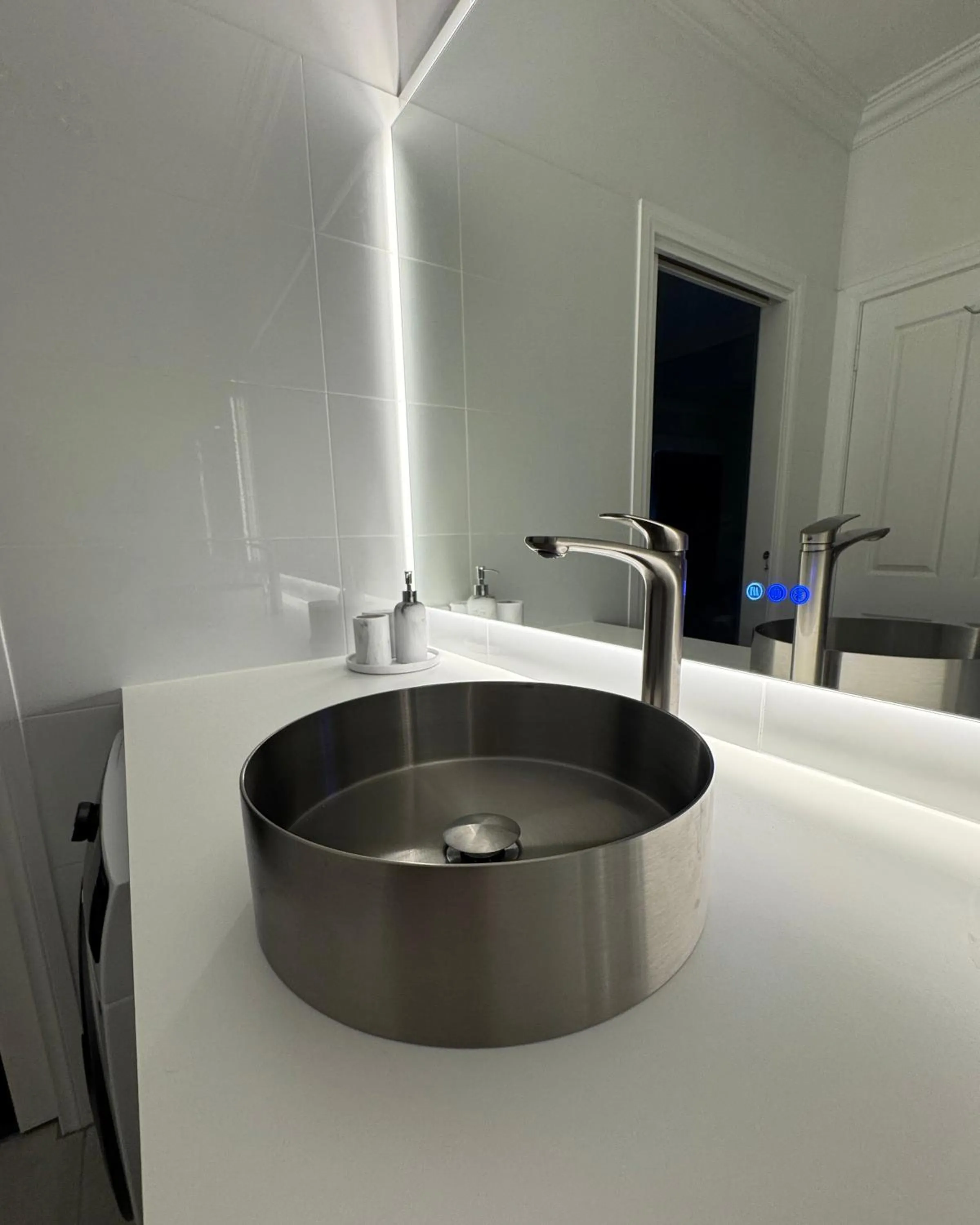 Bathroom in Banyan Place