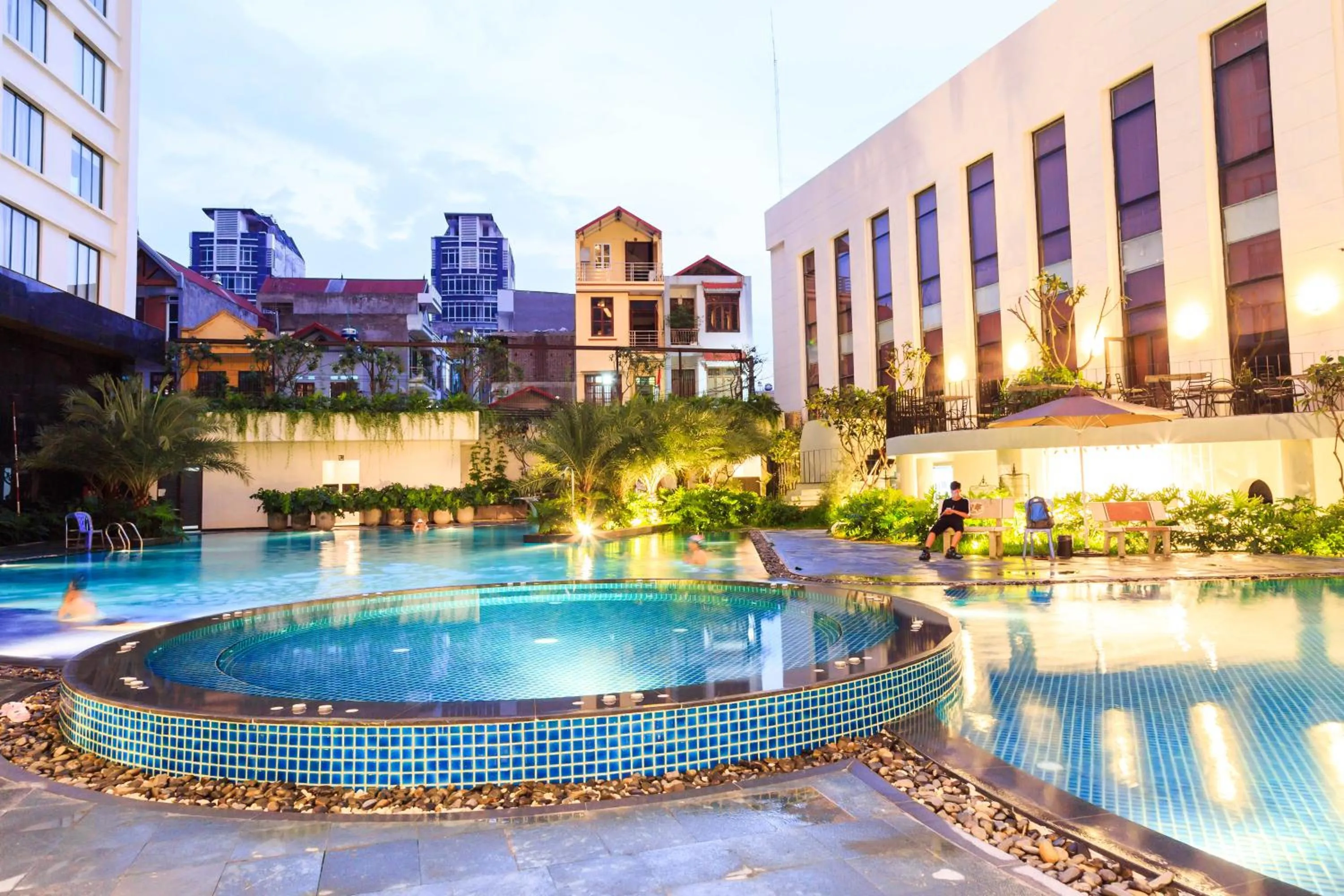 Pool view in Muong Thanh Luxury Lang Son Hotel