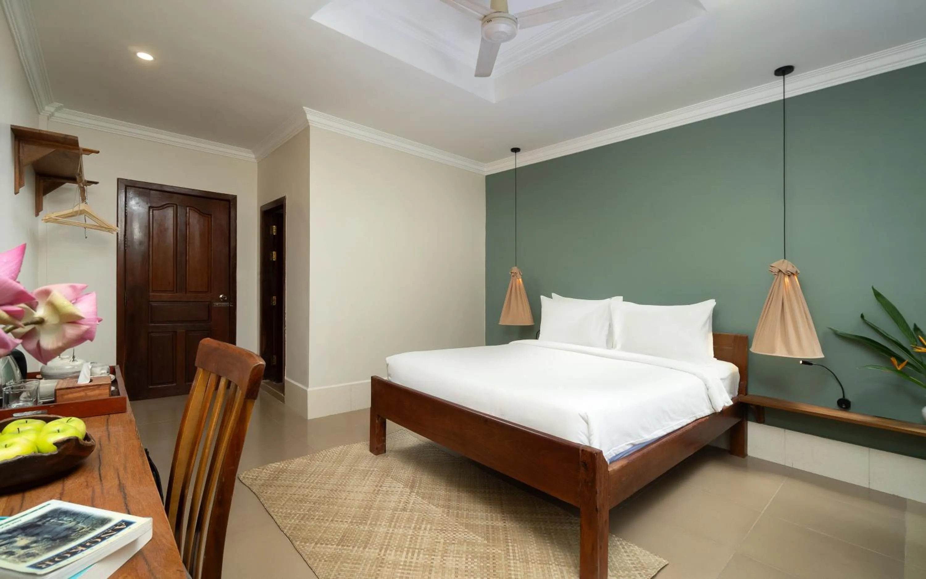 Bedroom, Bed in The Urban