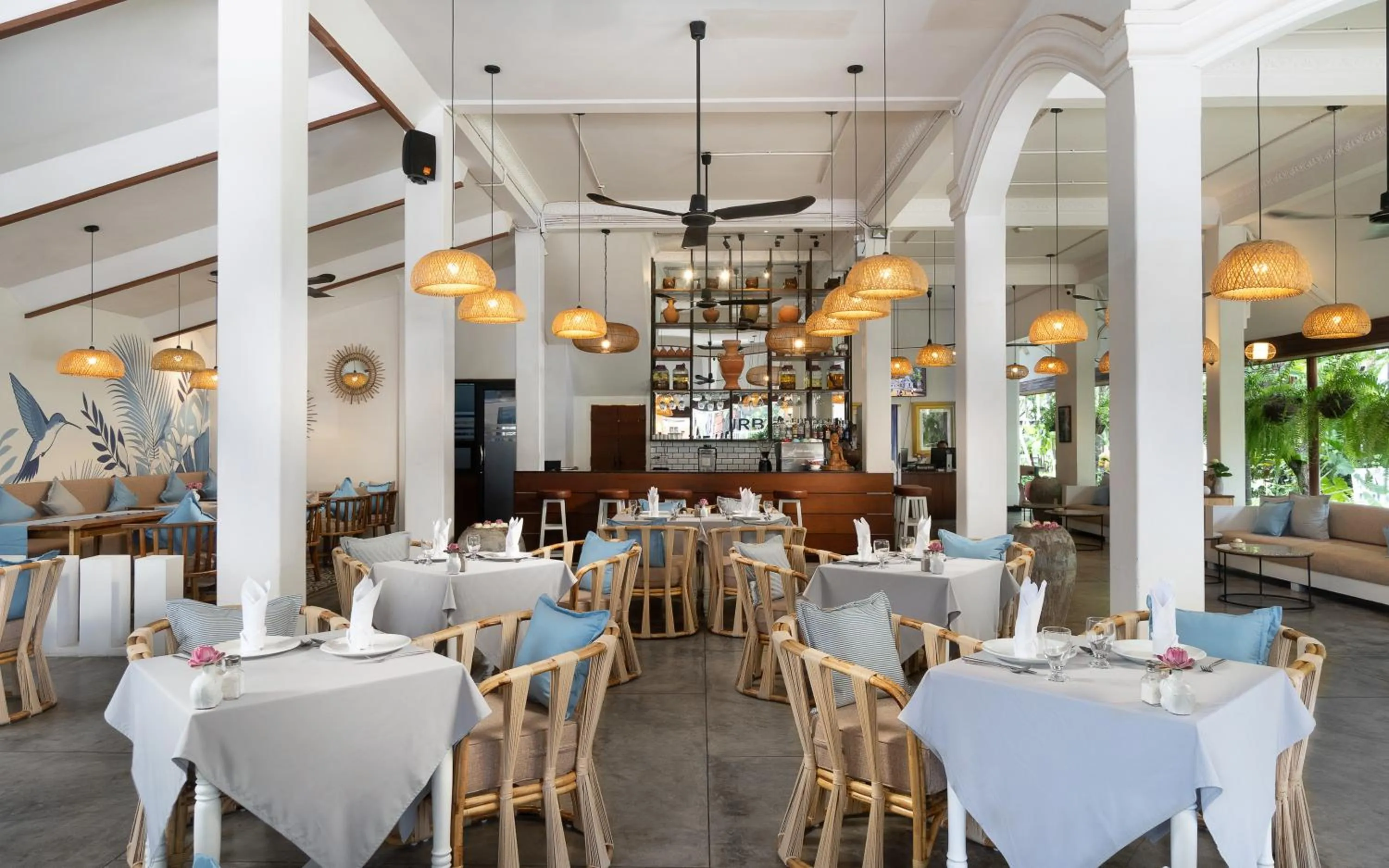 Restaurant/places to eat in The Urban