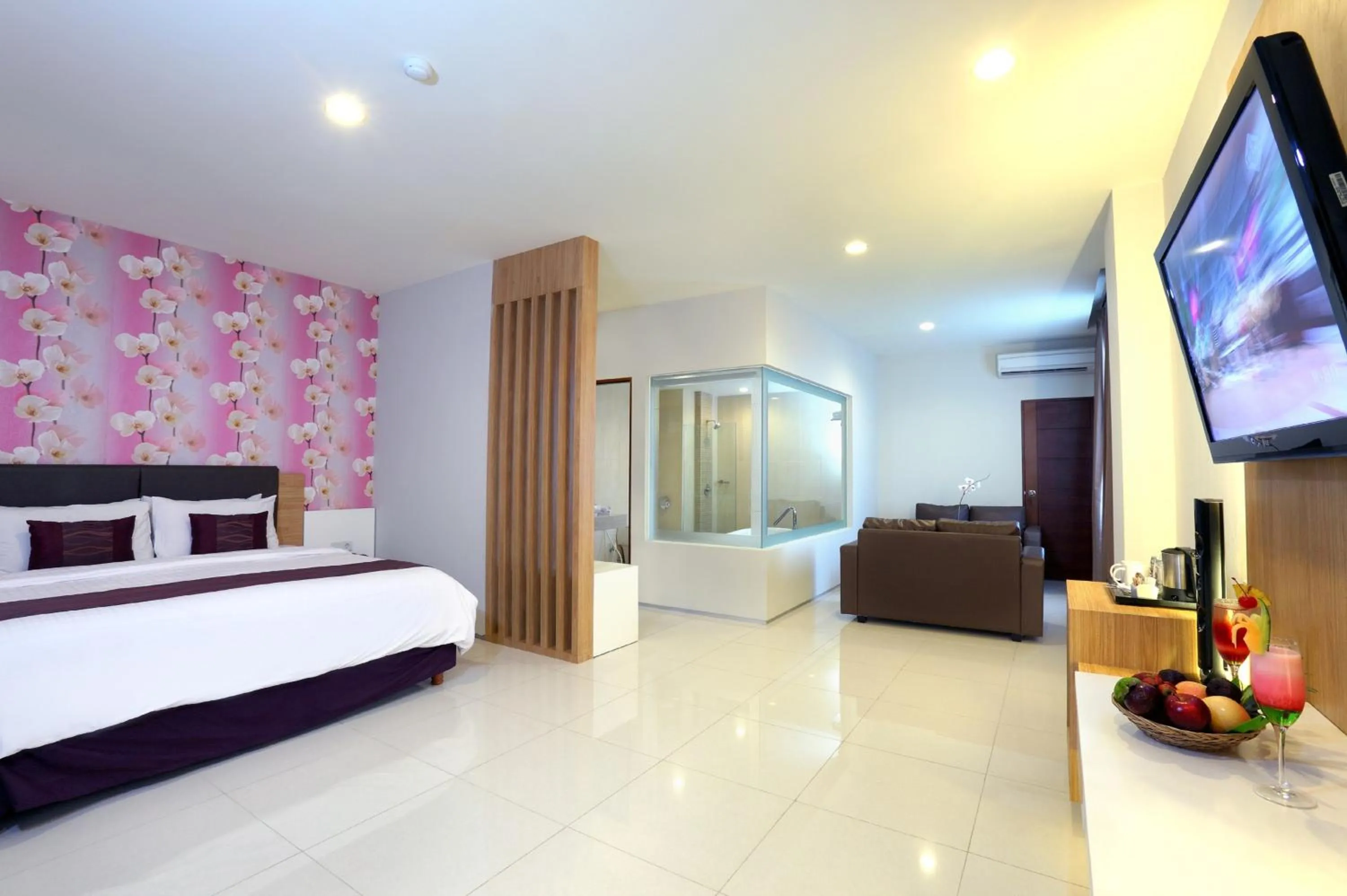 Bedroom, Bed in Lombok Plaza Hotel and Convention