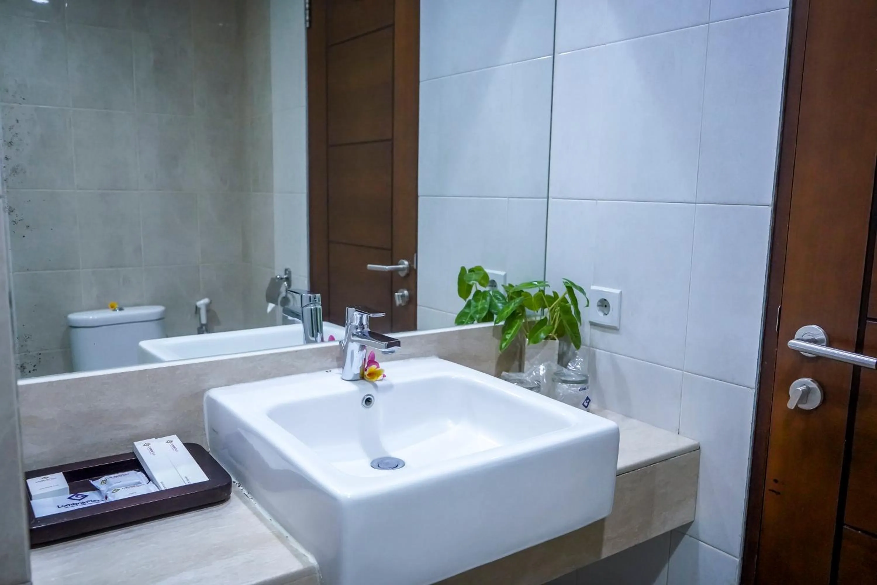 Bathroom in Lombok Plaza Hotel and Convention