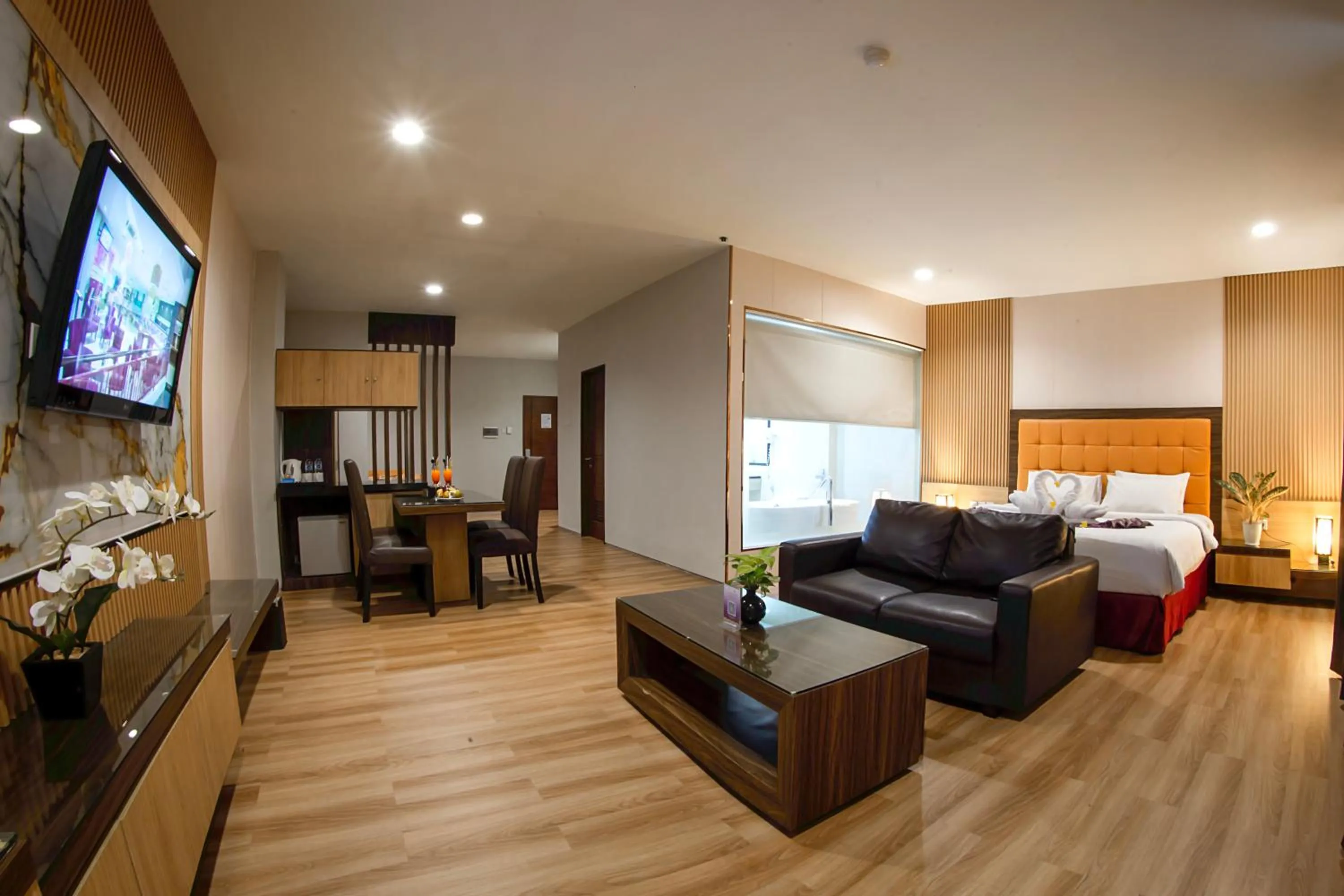 Bed in Lombok Plaza Hotel and Convention