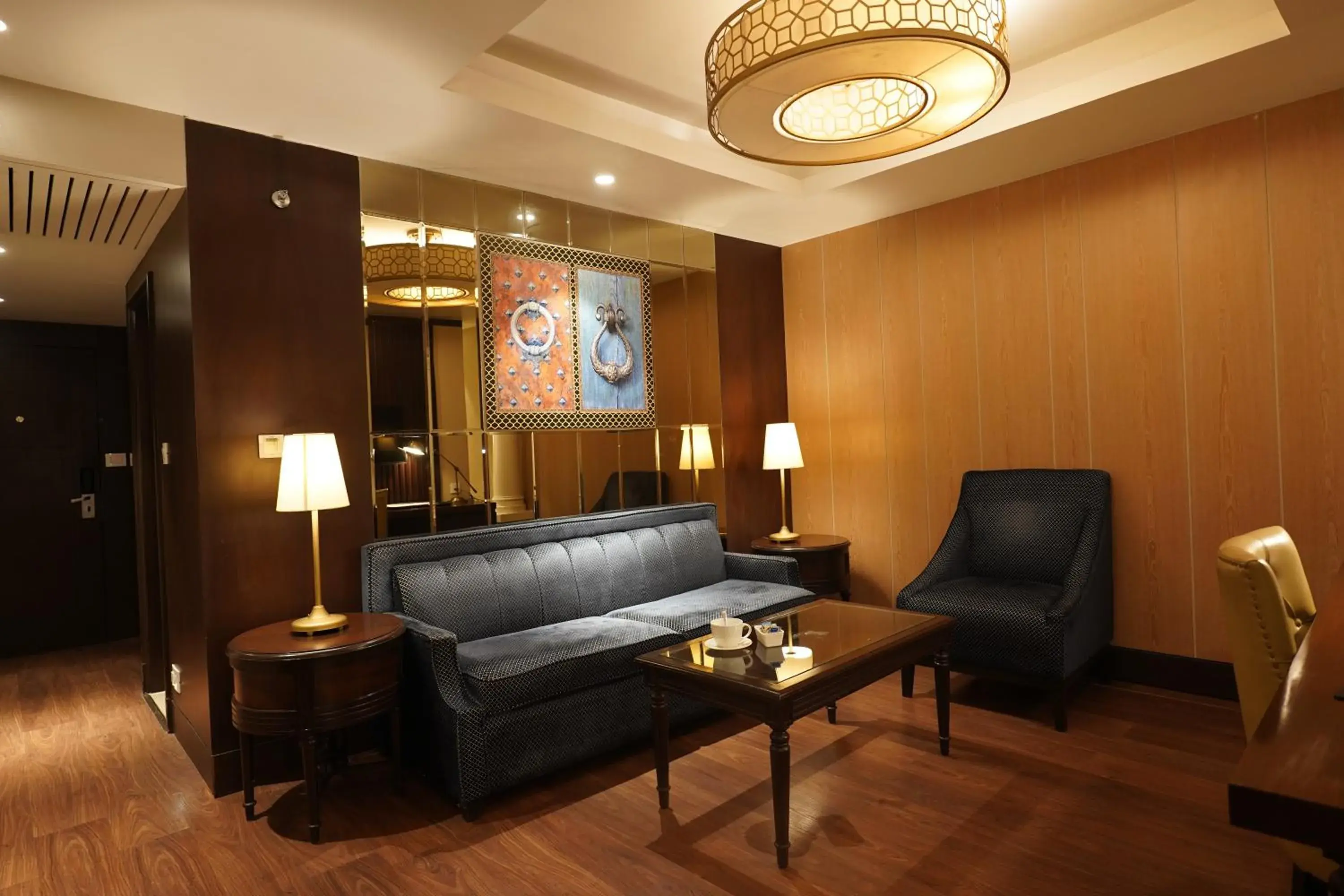 Deluxe Suite in Park Plaza Jodhpur Deluxe Suite in Park Plaza Jodhpur