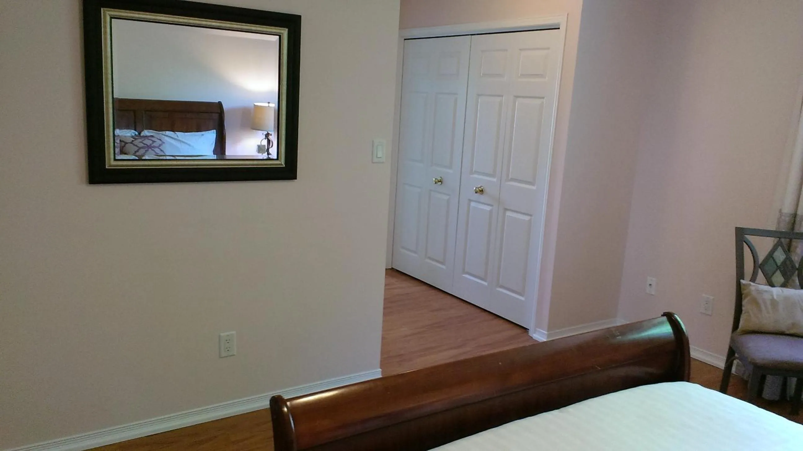 Bed in HB Guest Home 5