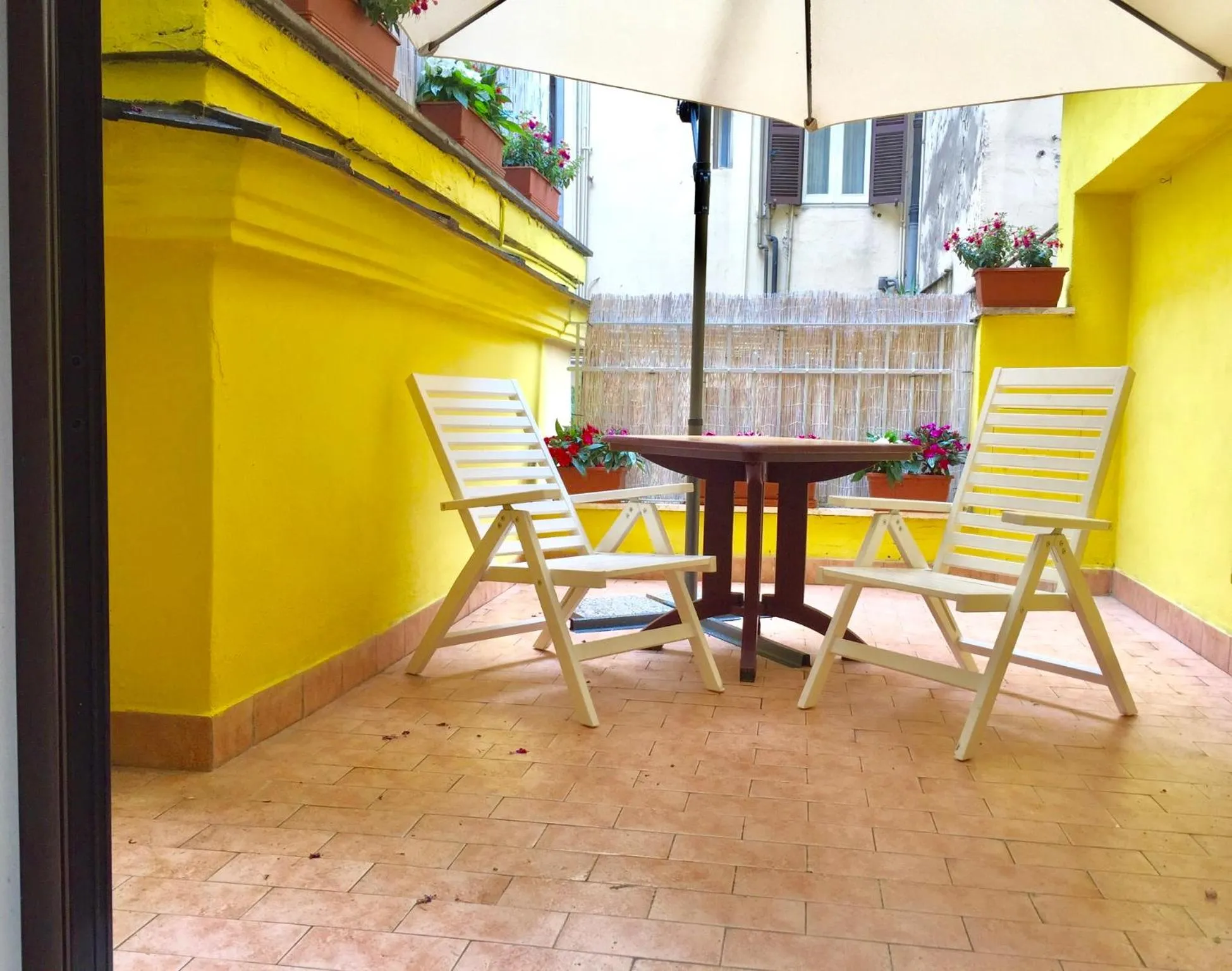 Balcony/Terrace in SmooRoomS Roma Ostiense