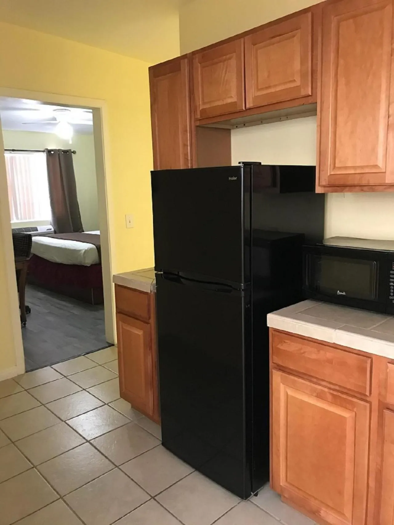 Kitchen or kitchenette in Europa Inn & Suites