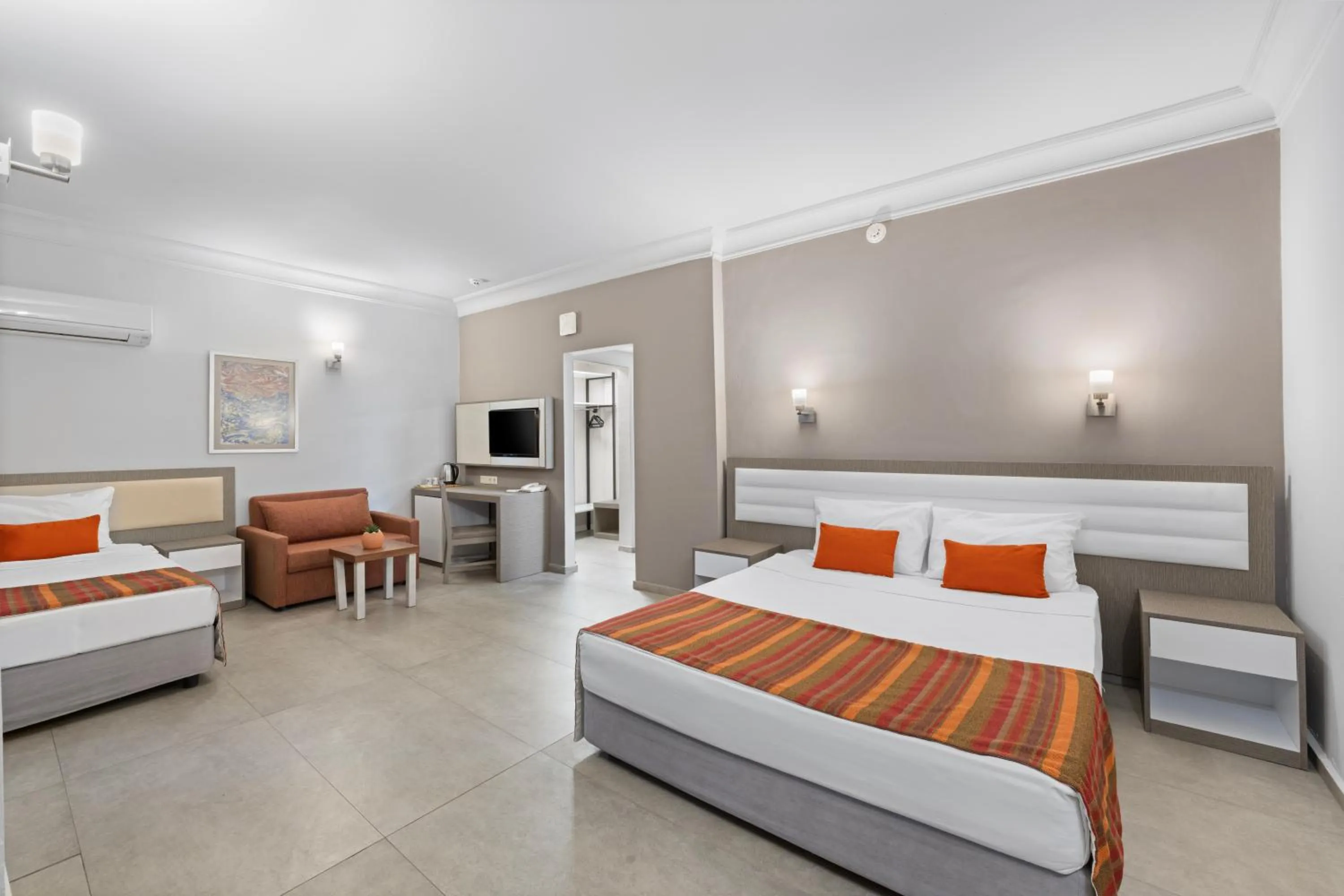 Bed in Club Hotel Rama