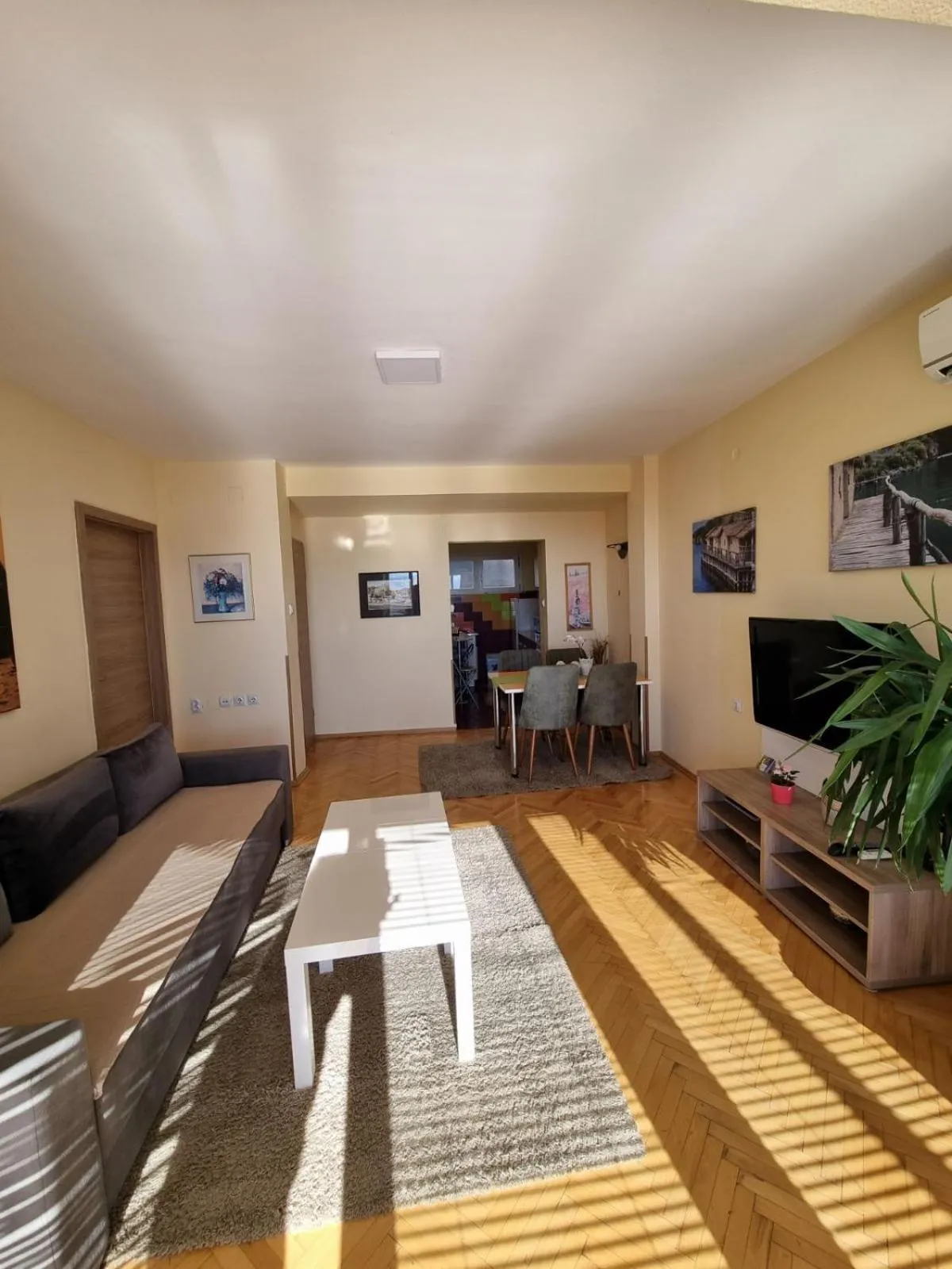 Living room in Lukanov Apartments & Guest Rooms