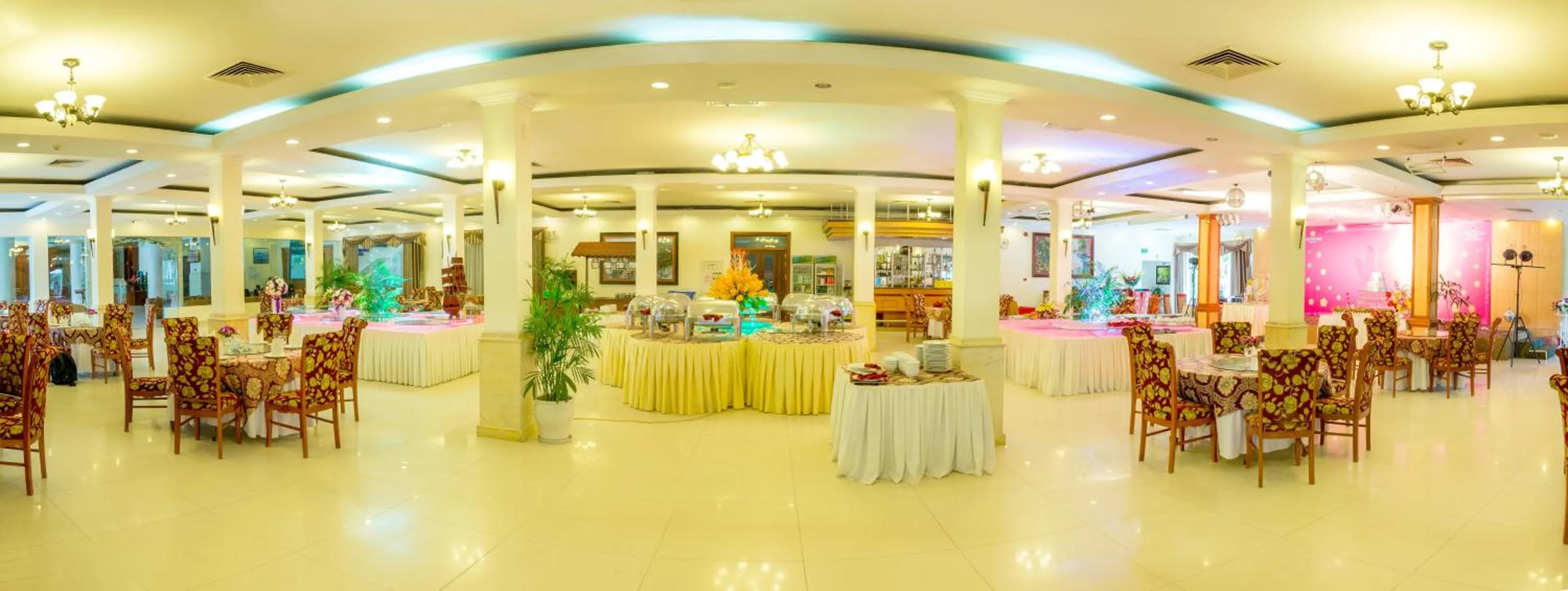 Restaurant/places to eat in Sai Gon Kim Lien Hotel Vinh City