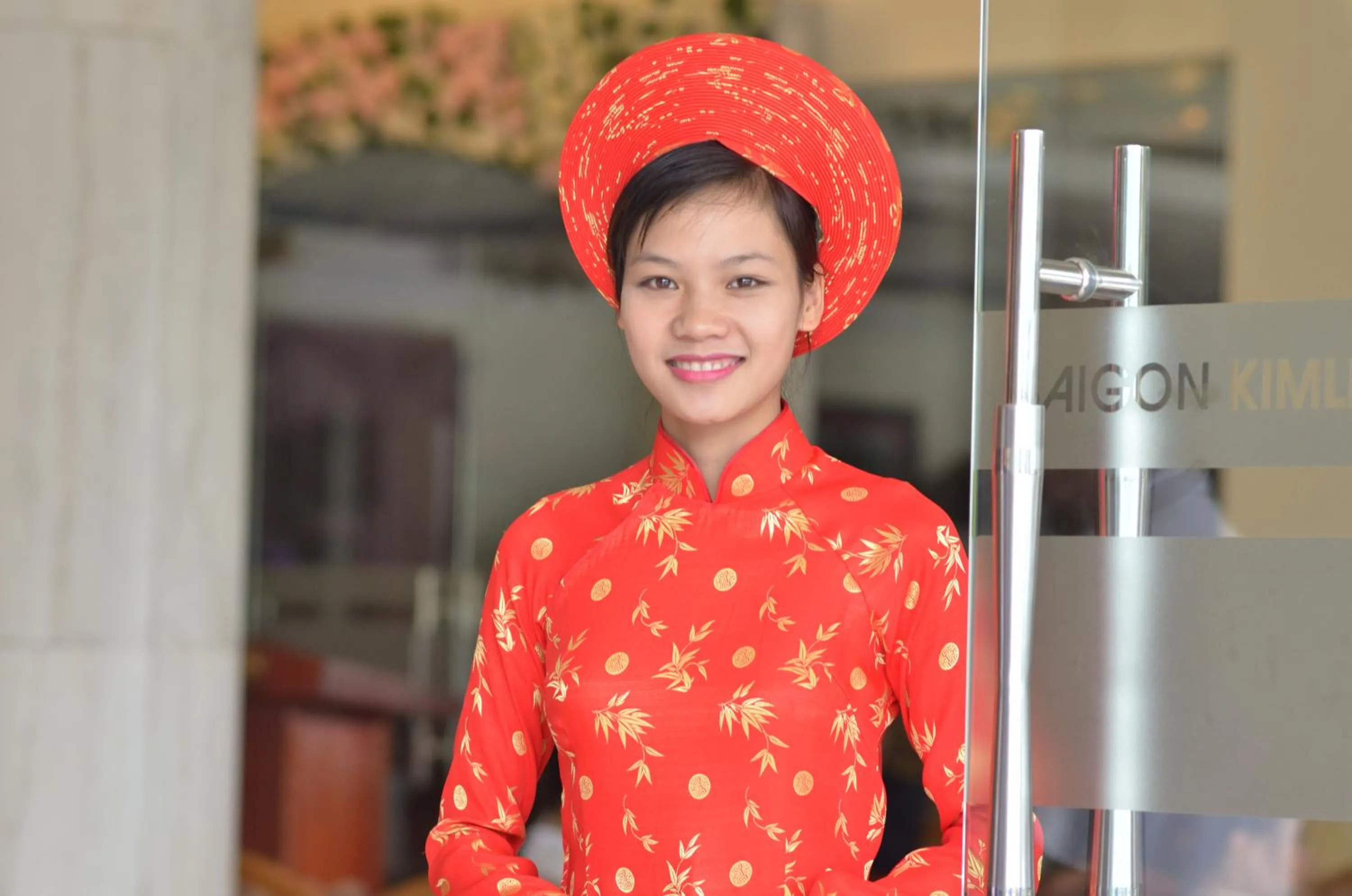 Staff in Sai Gon Kim Lien Hotel Vinh City