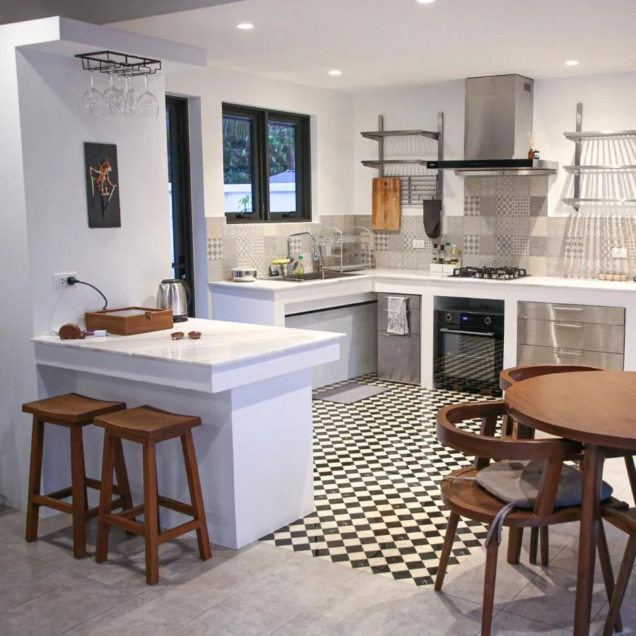 Kitchen or kitchenette in Koyao Bay Pavilions - Beach Resort and Pool Villas