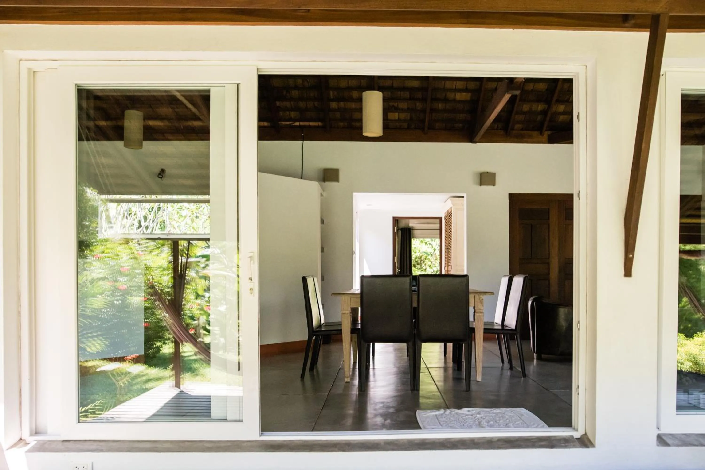 Dining area in Koyao Bay Pavilions - Beach Resort and Pool Villas