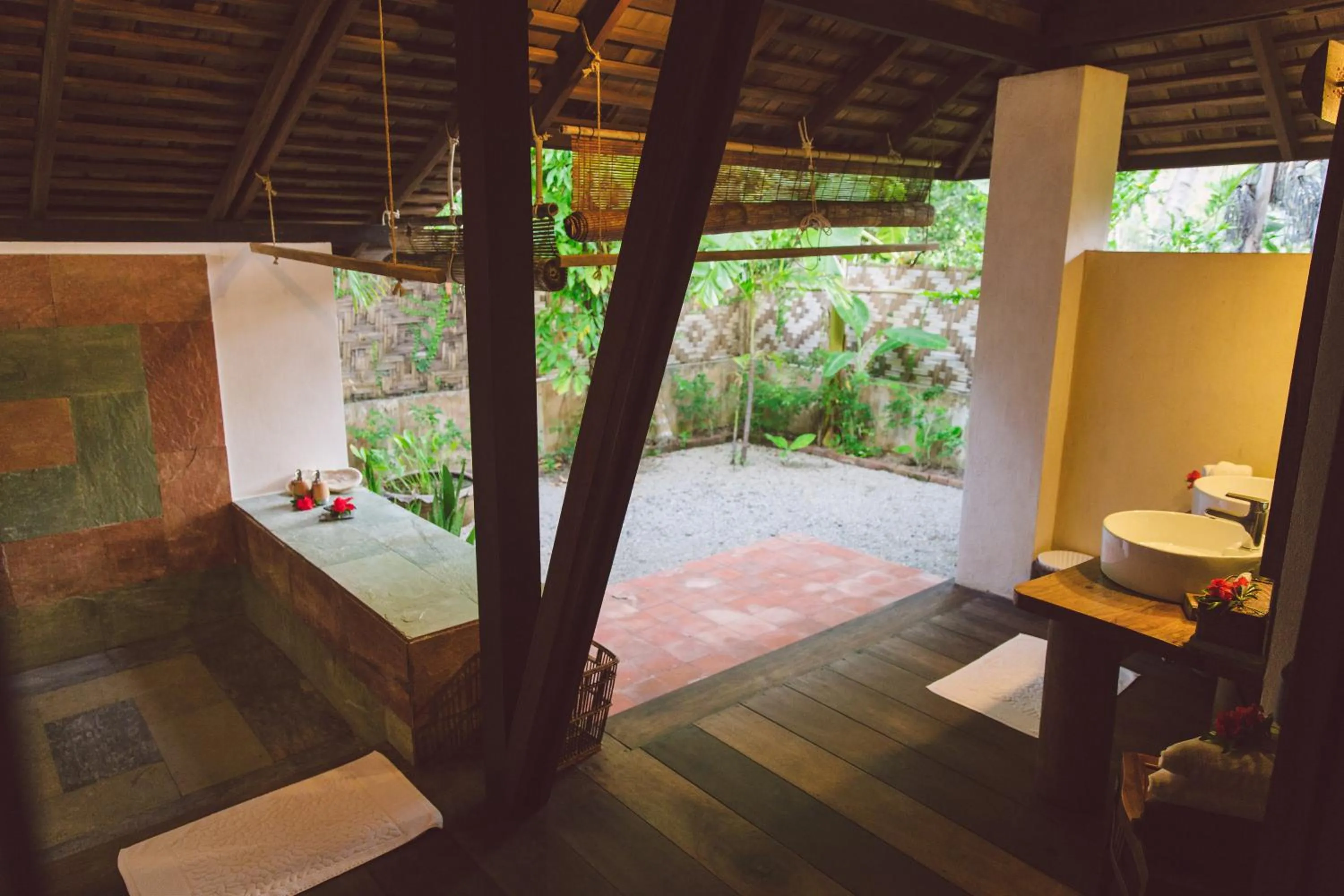Shower in Koyao Bay Pavilions - Beach Resort and Pool Villas
