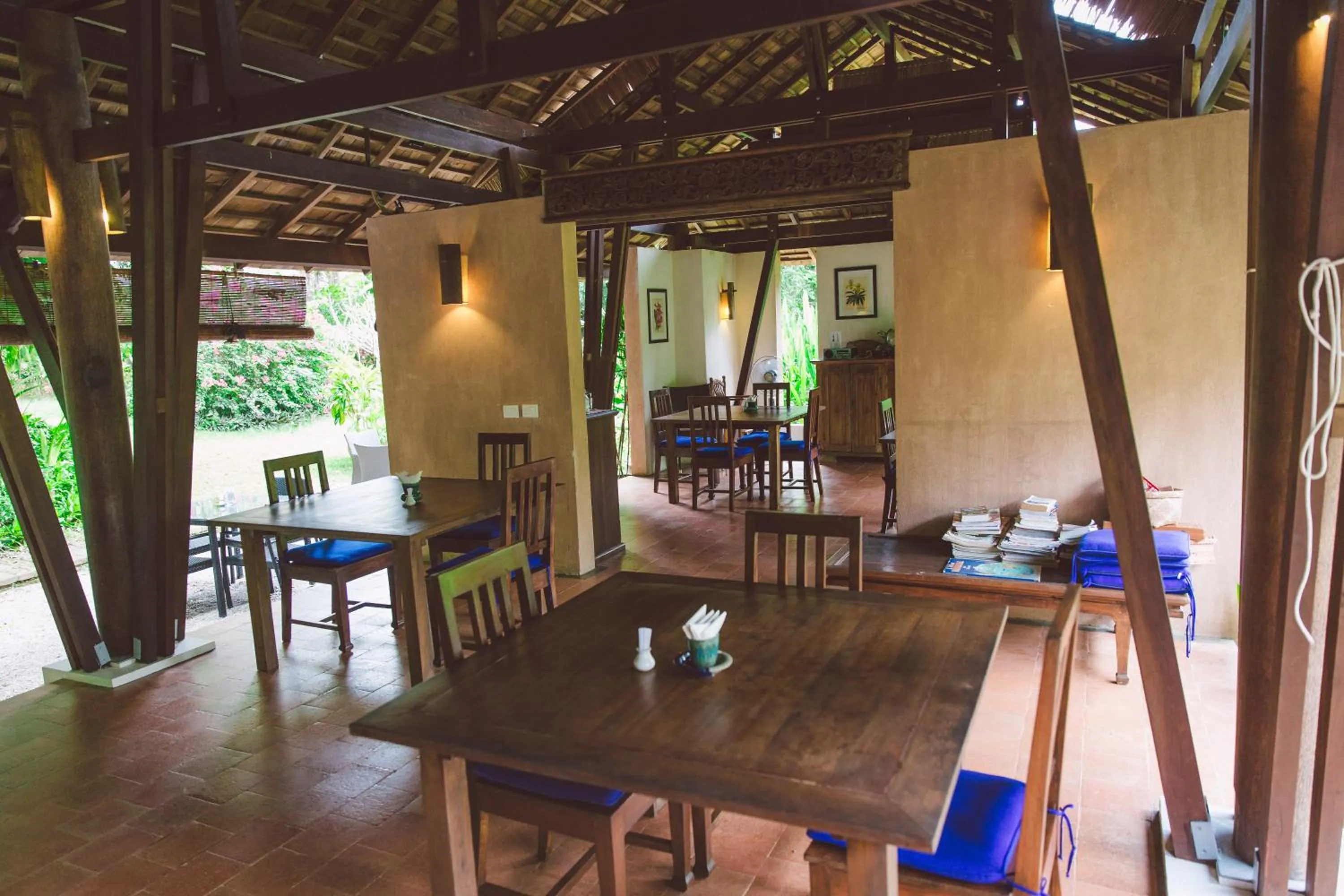 Restaurant/places to eat in Koyao Bay Pavilions - Beach Resort and Pool Villas