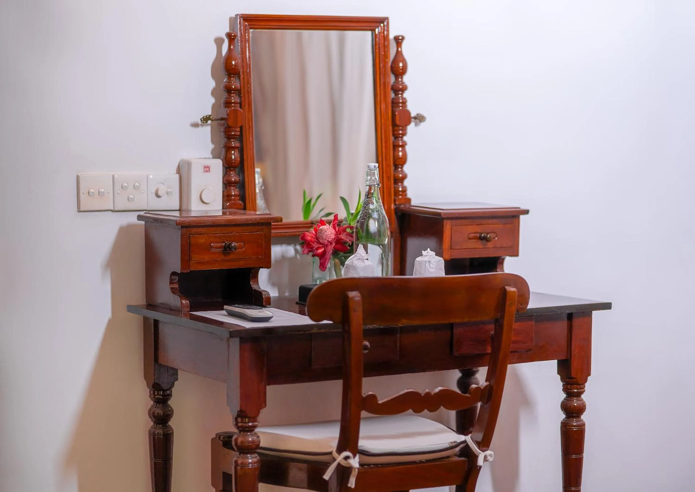 hair dresser in The Kandy House