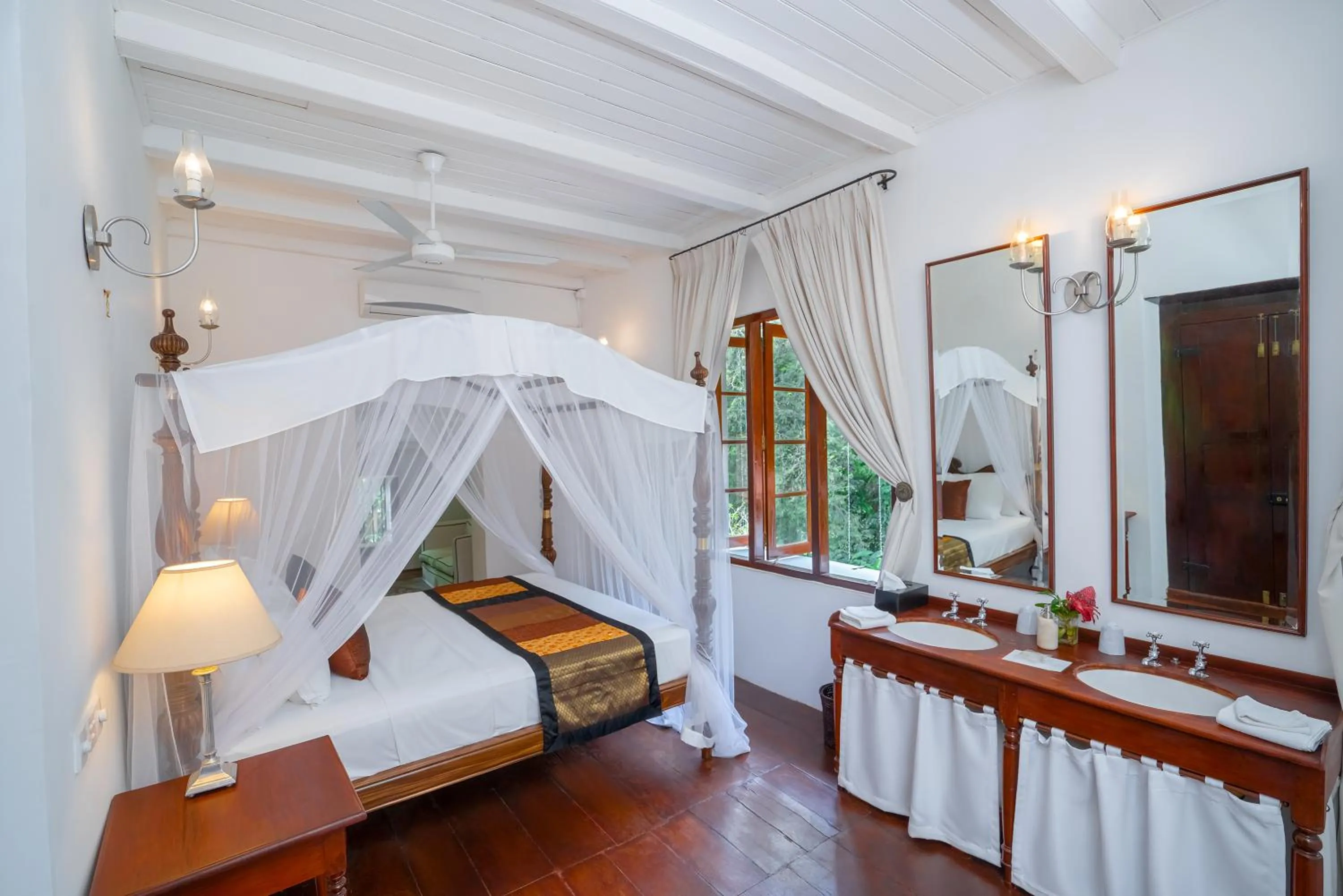 Bed in The Kandy House