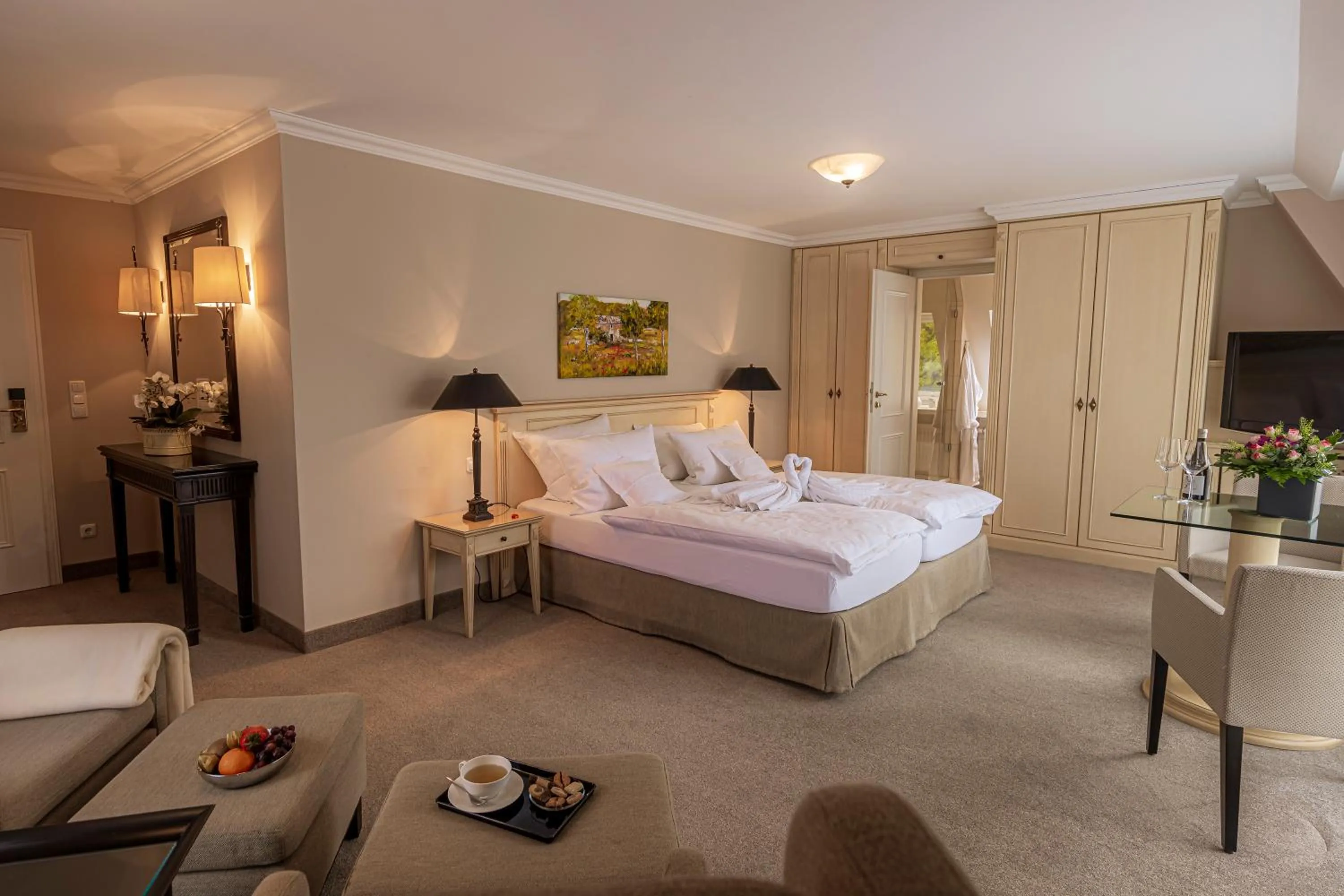 Photo of the whole room, Bed in Strandhotel Fontana