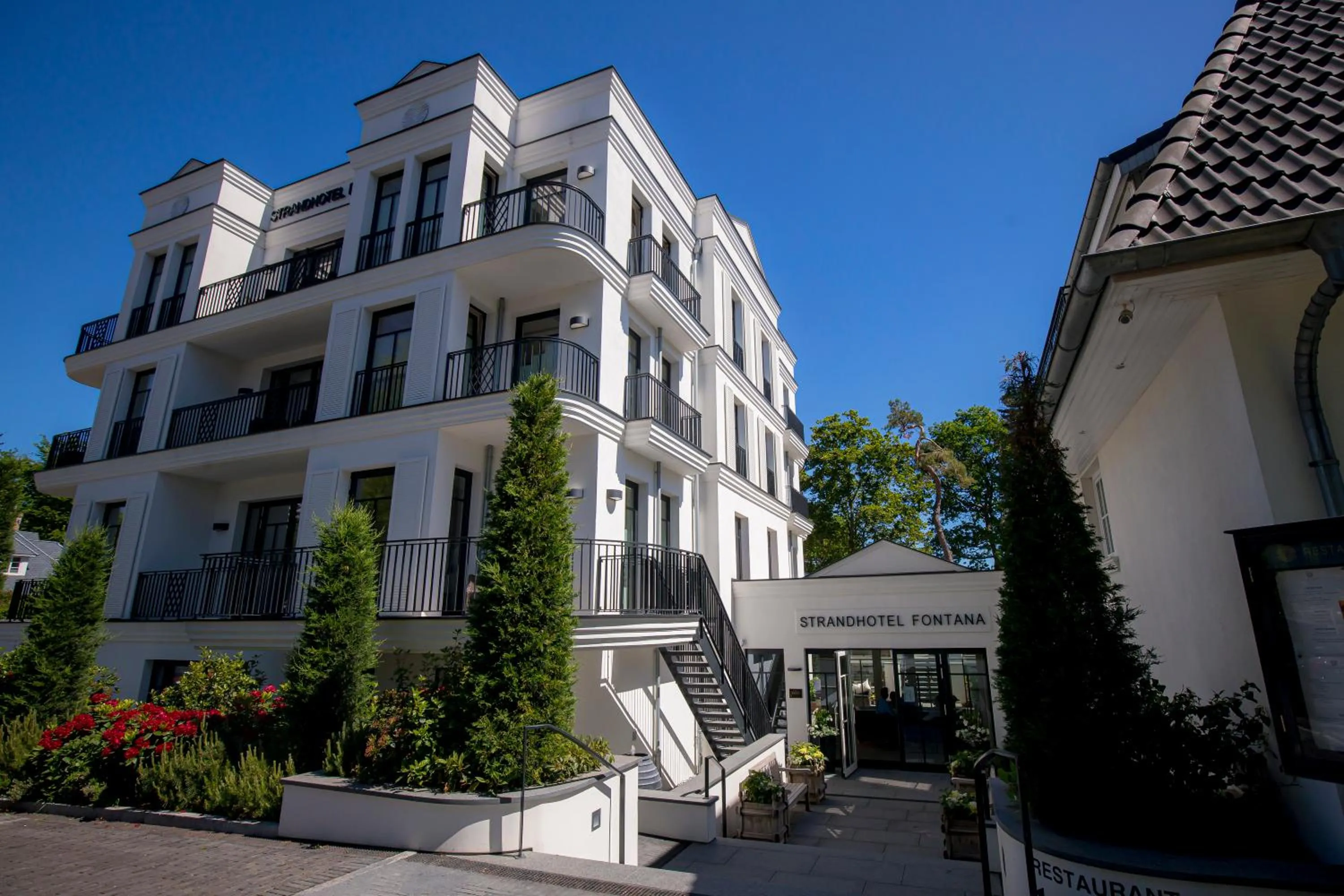 Property building in Strandhotel Fontana