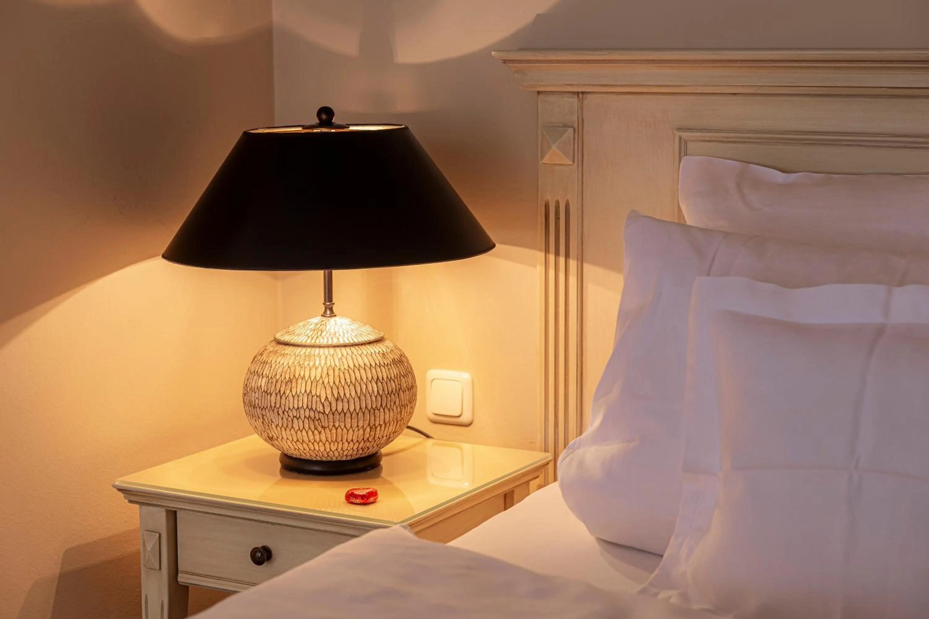 Decorative detail, Bed in Strandhotel Fontana