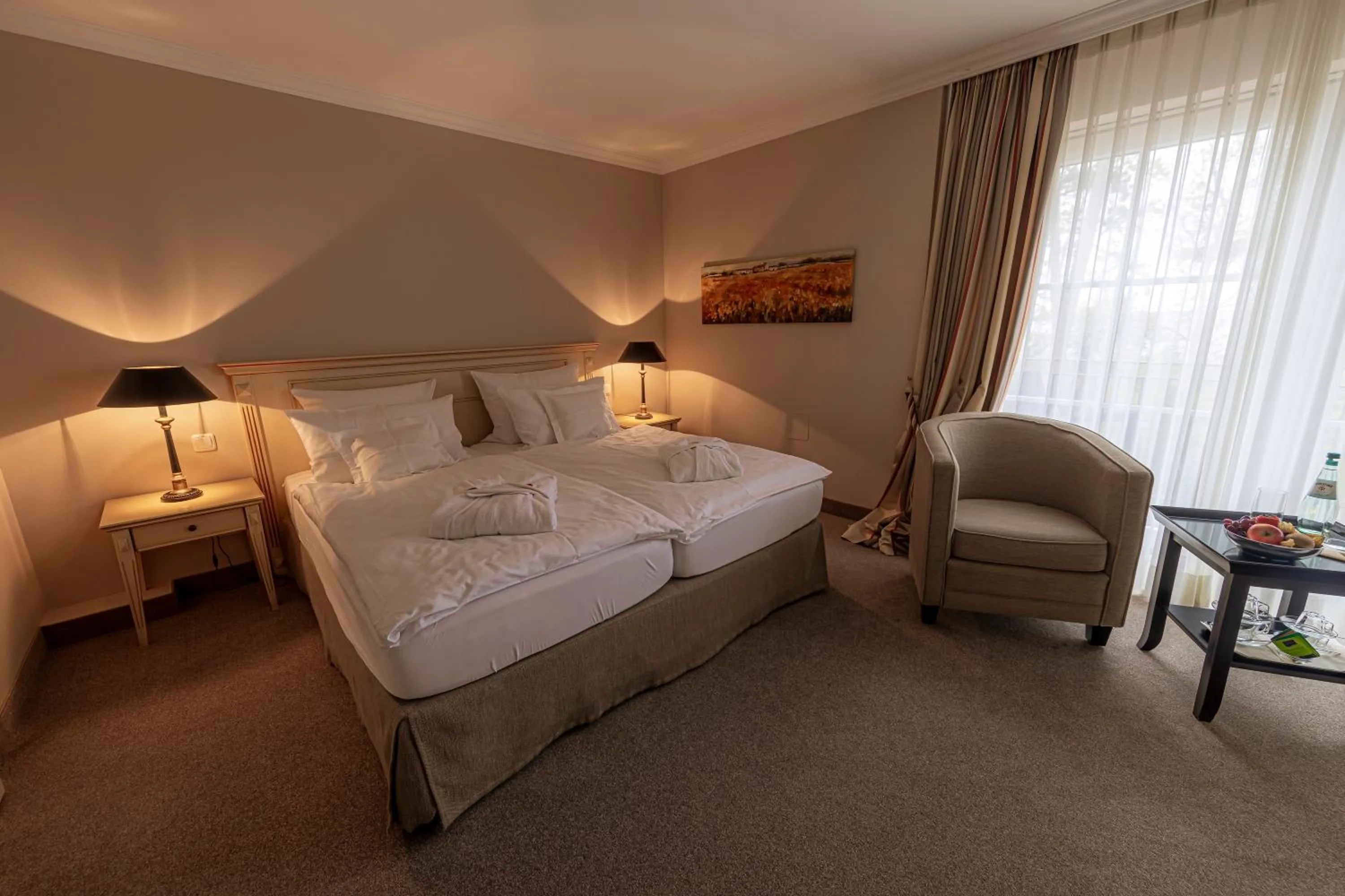 Bed in Strandhotel Fontana