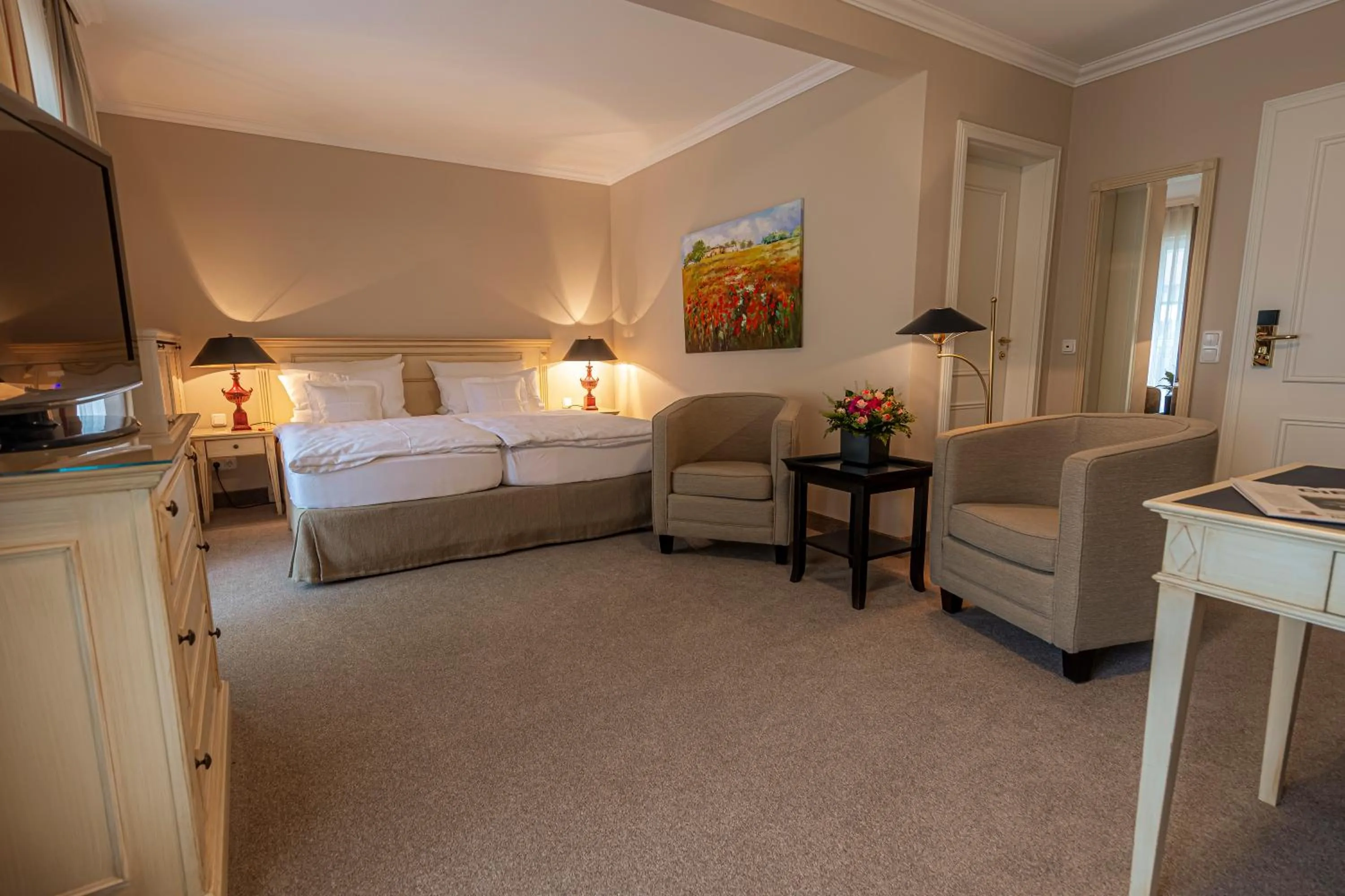 Photo of the whole room, Bed in Strandhotel Fontana