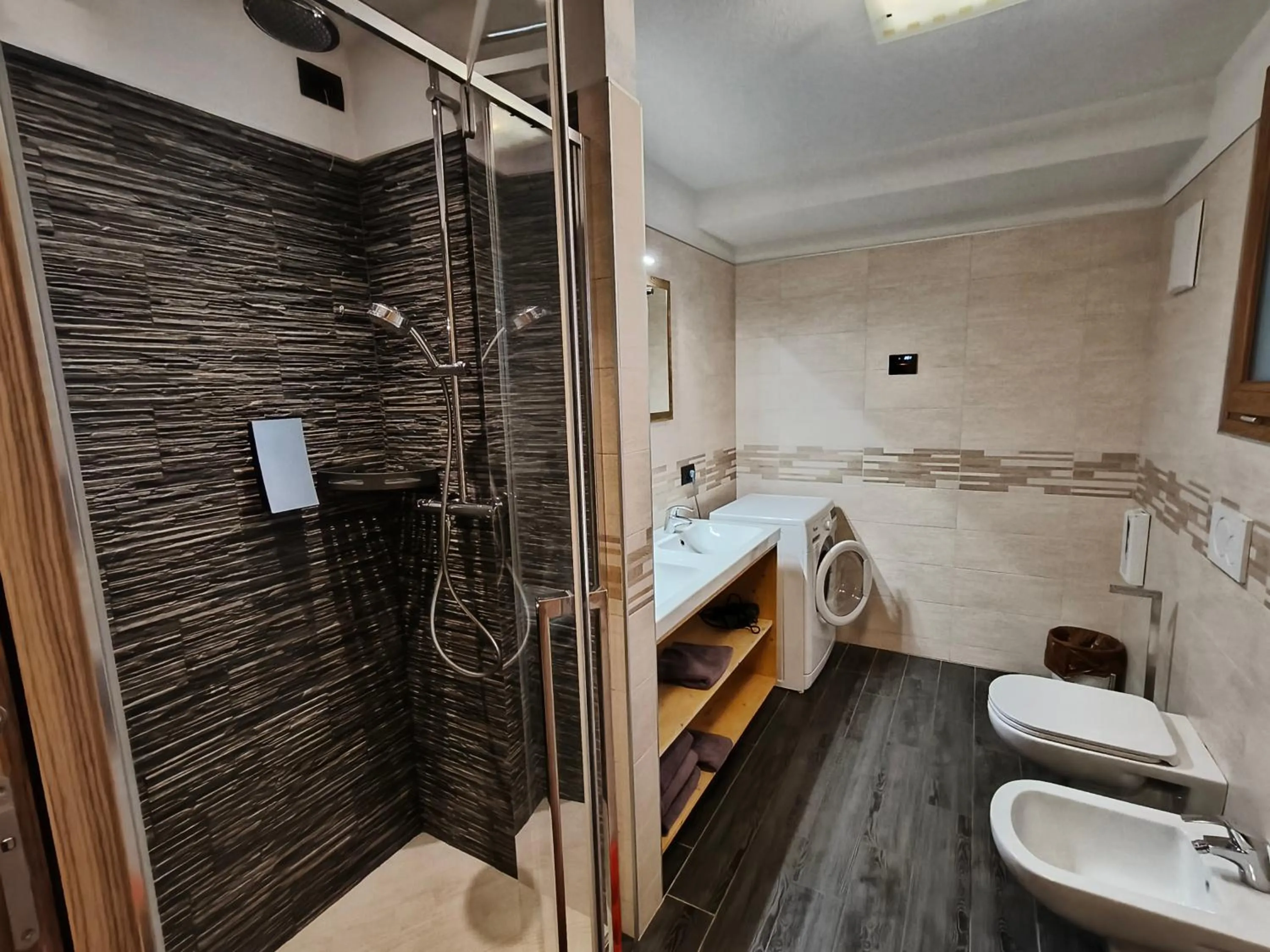 Bathroom in Steinbock B&B - Apartaments