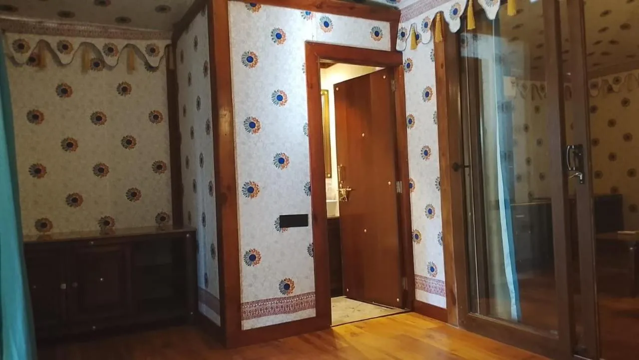 Bathroom in Rawai Luxury Tents Pushkar