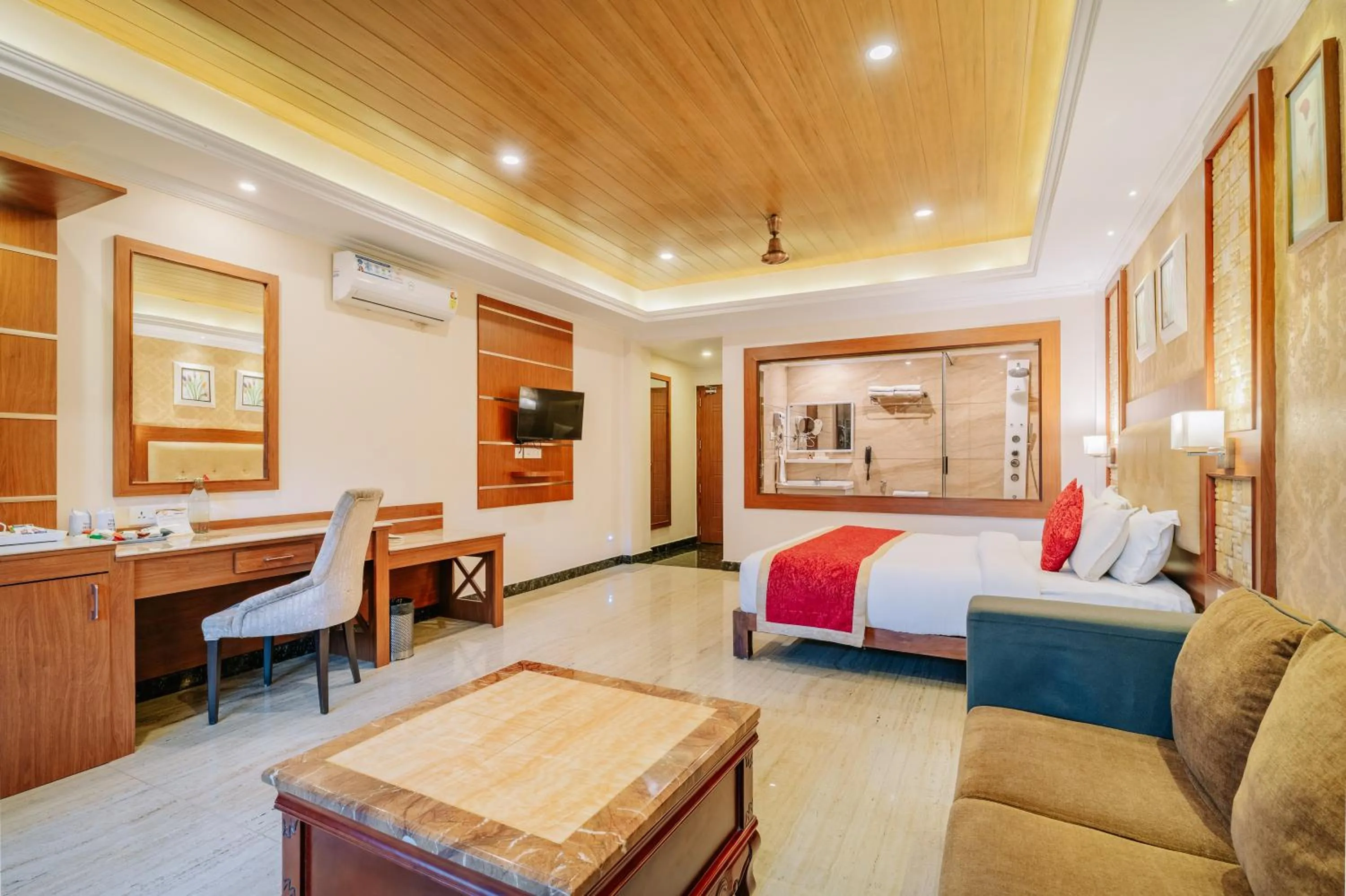 Bed in Crown Valley Thekkady