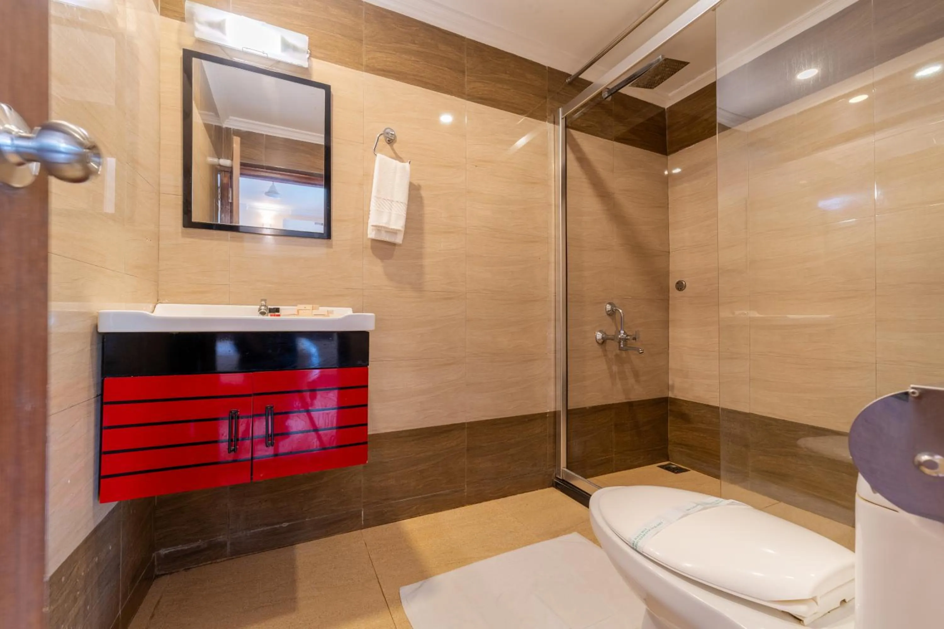 Crown Valley Thekkady