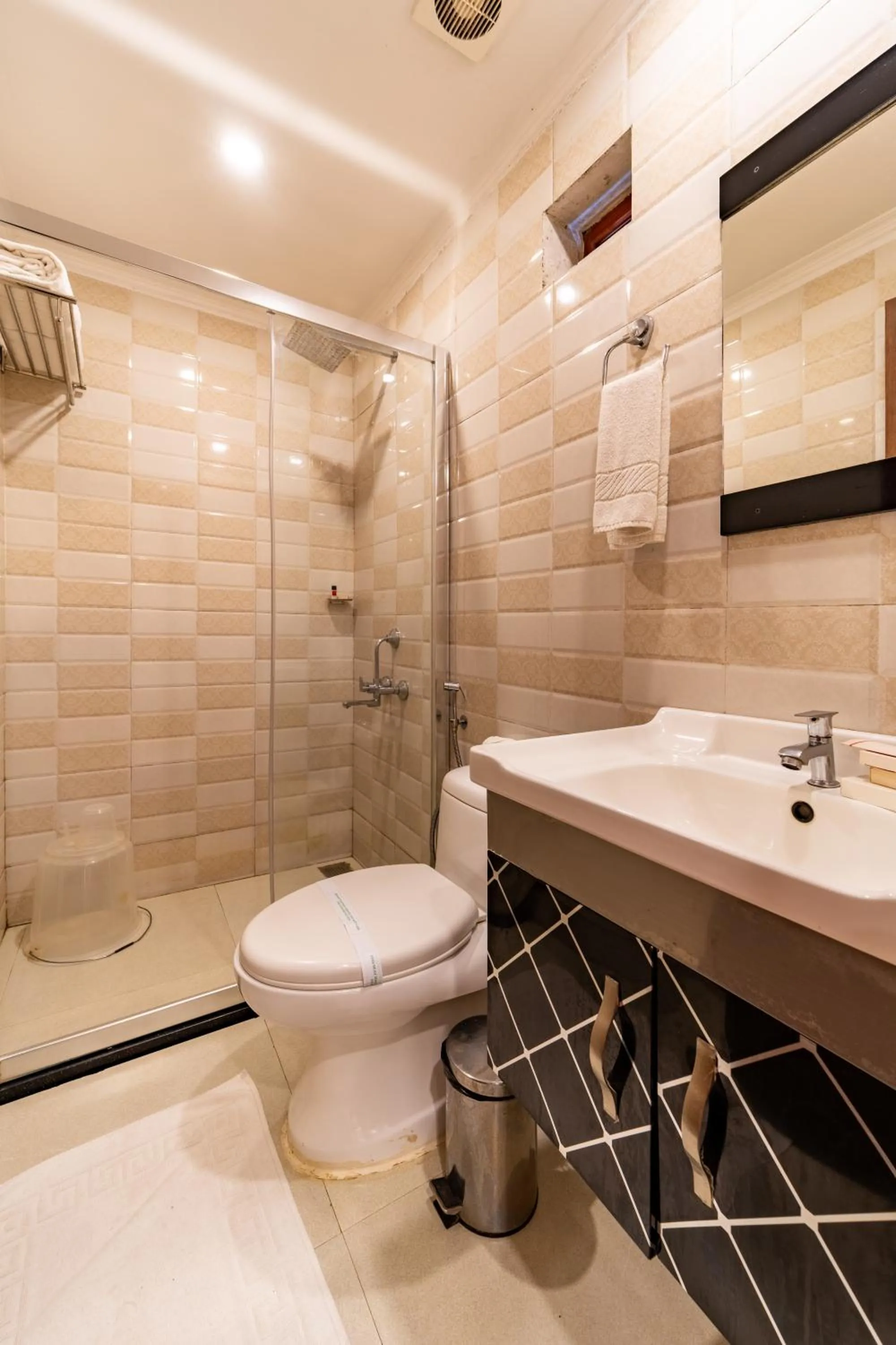 Crown Valley Thekkady